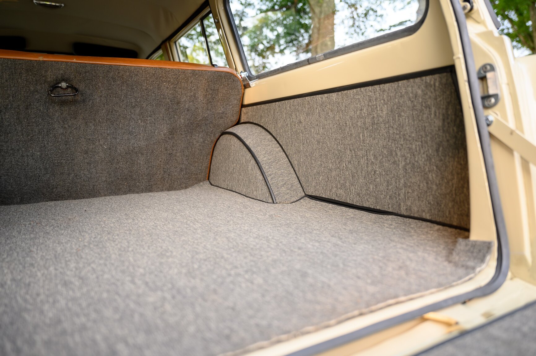 Interior image of 1968 Amazon Herrgårdsvagn