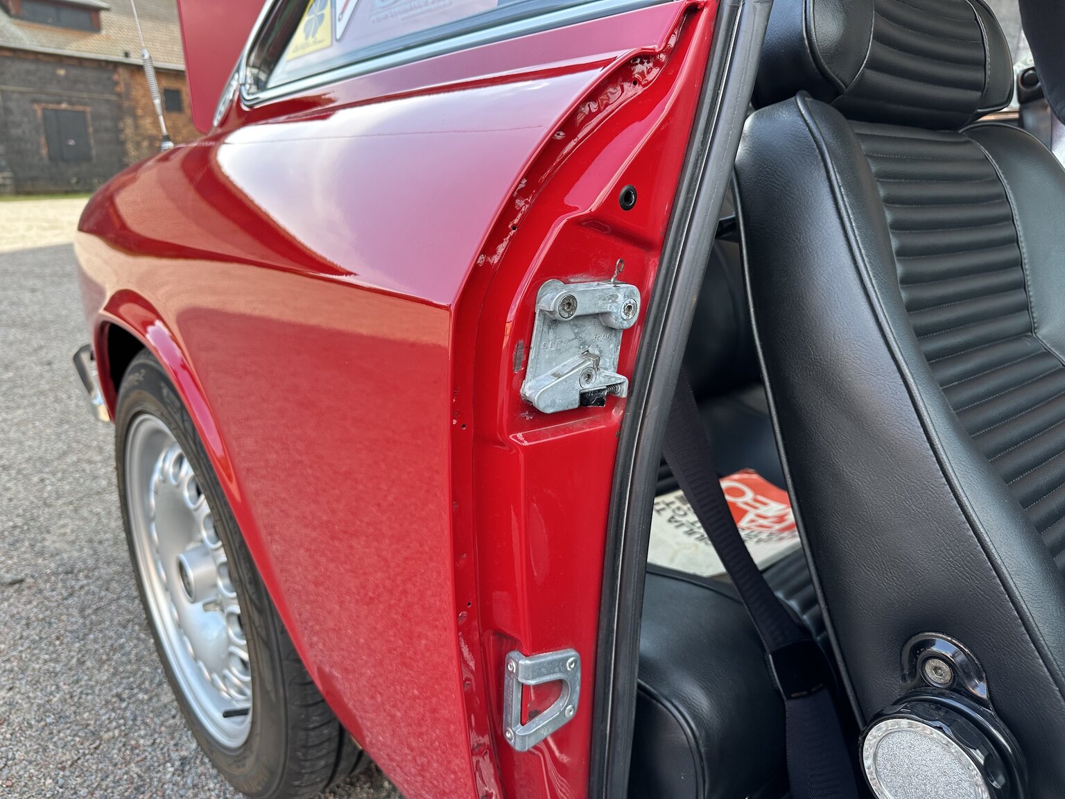 Interiörbild 1972 Alfa Romeo 2000 GTV Bertone Coupé