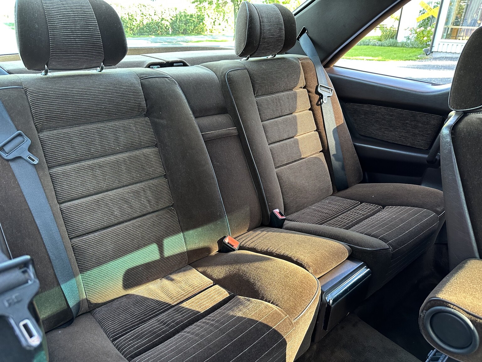 Interiörbild 1986 Mercedes-Benz 500 SEC (35)