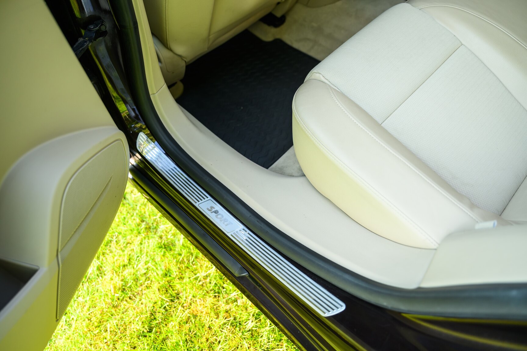 Interior image of 2011 SAAB 9-5 Biopower