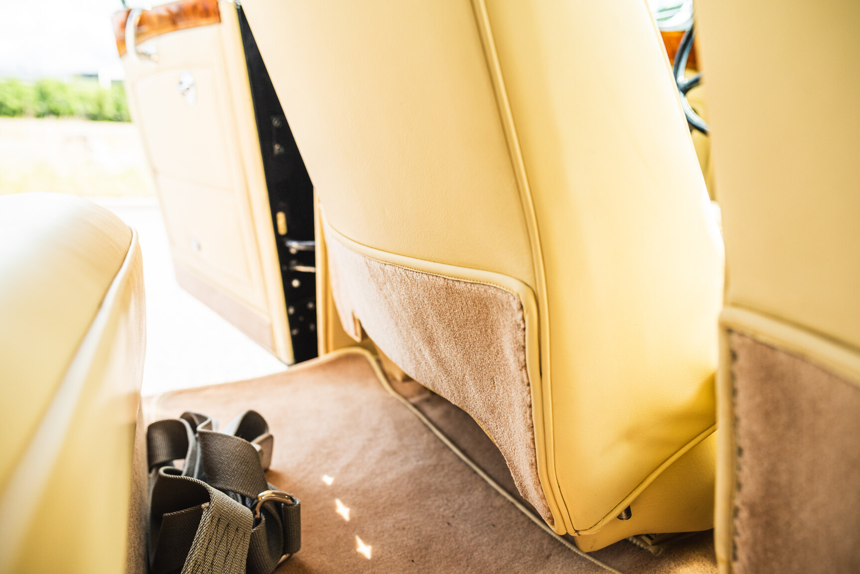 Interior image of 1960 Bentley S2 Continental 