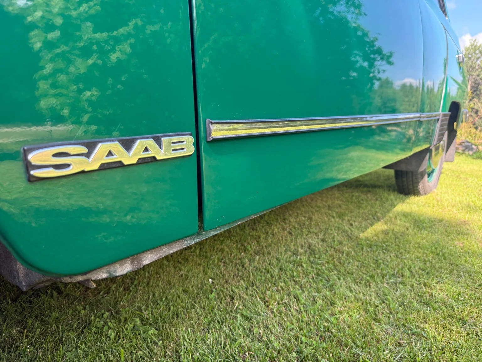 Exterior image of 1975 Saab 95 V4 kombi - 7-sits (34)