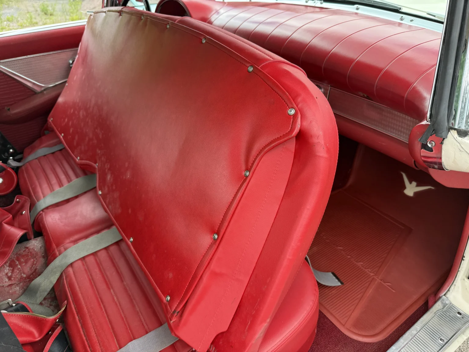 Interiörbild 1957 Ford Thunderbird (38)