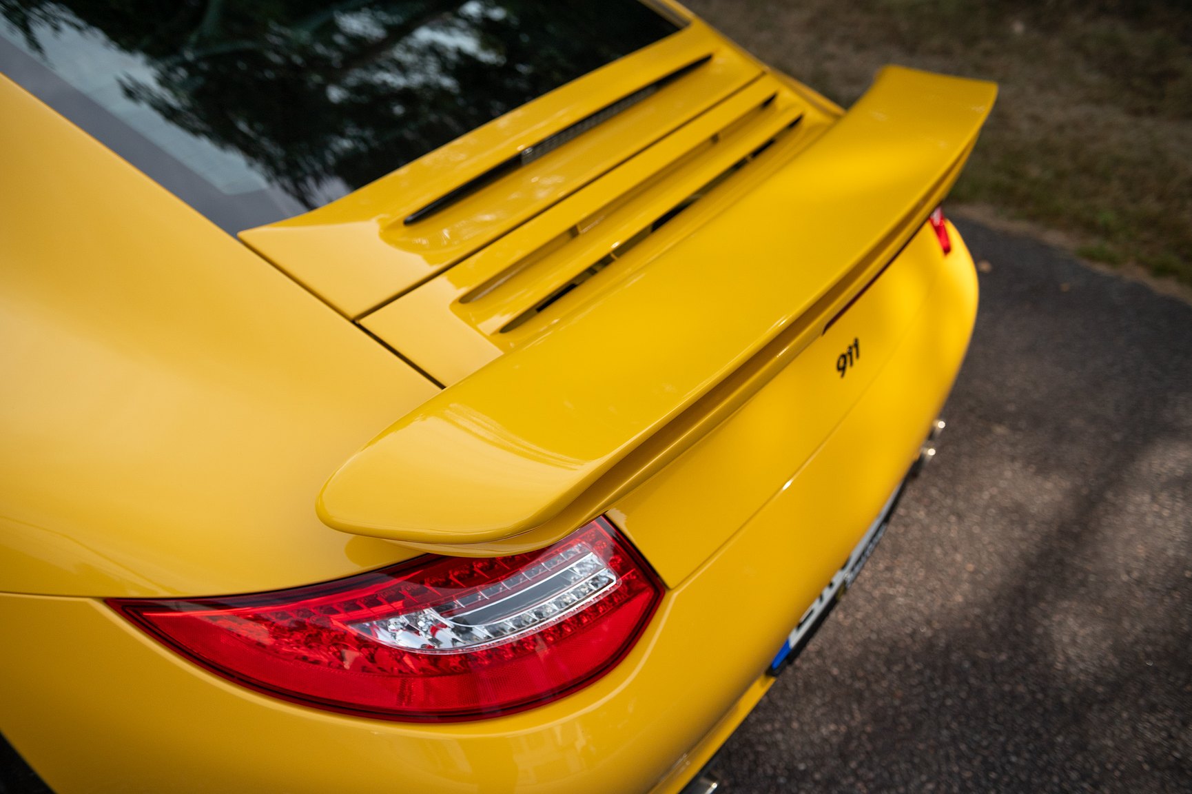 Exteriörbild på 2009 Porsche 911 Carrera (49)