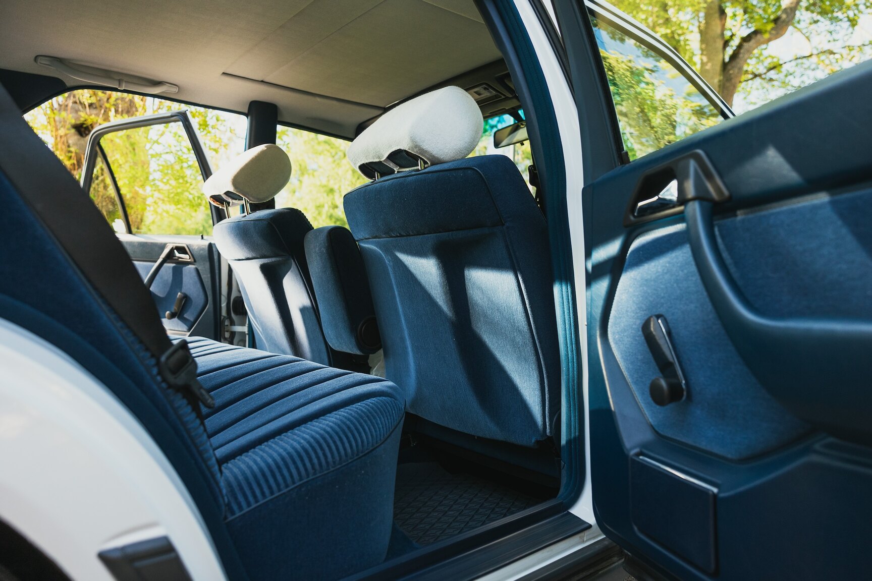 Interior image of 1987 Mercedes-Benz 230E