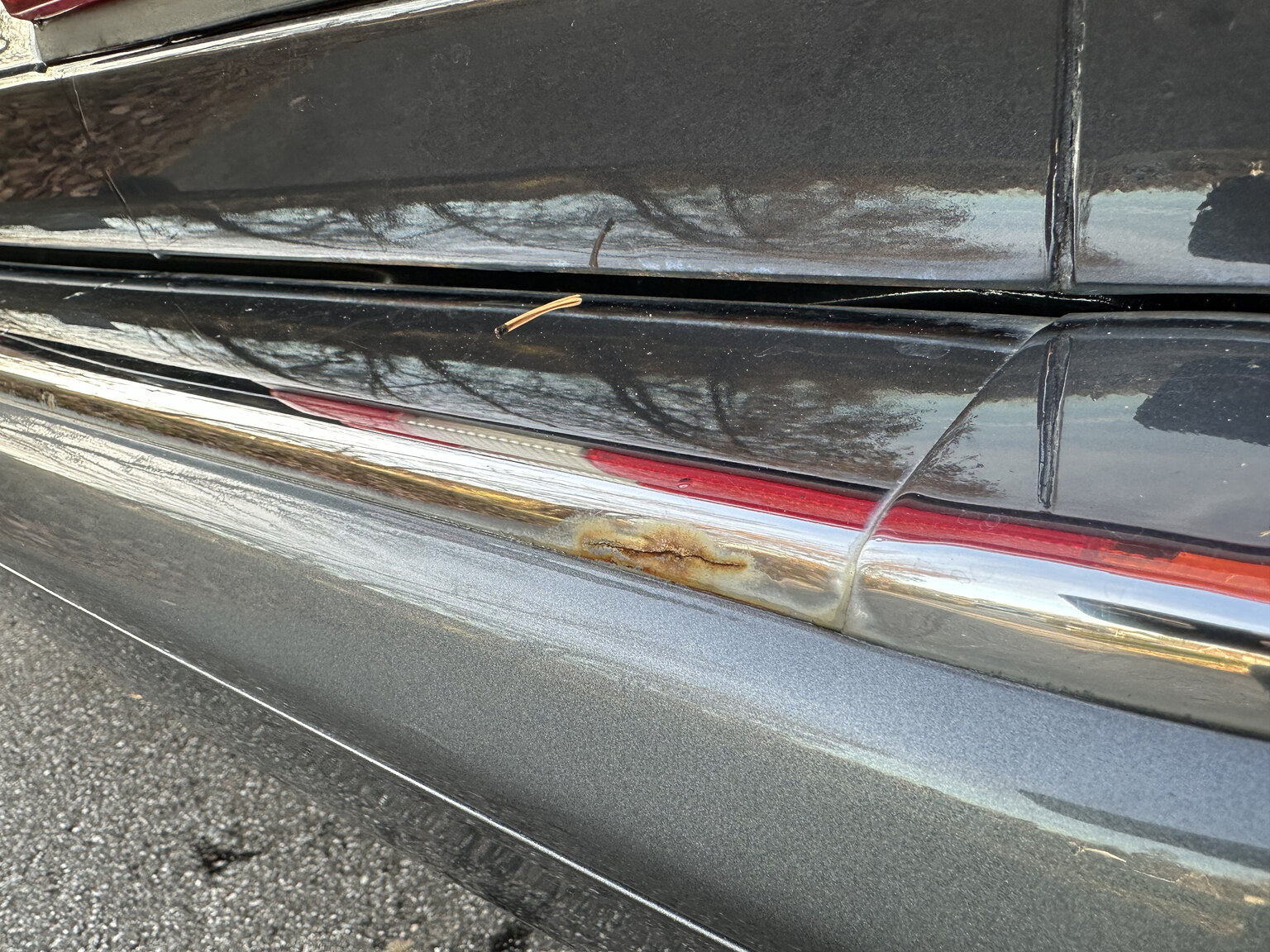 Exteriörbild på 1988 Mercedes 560 SEC