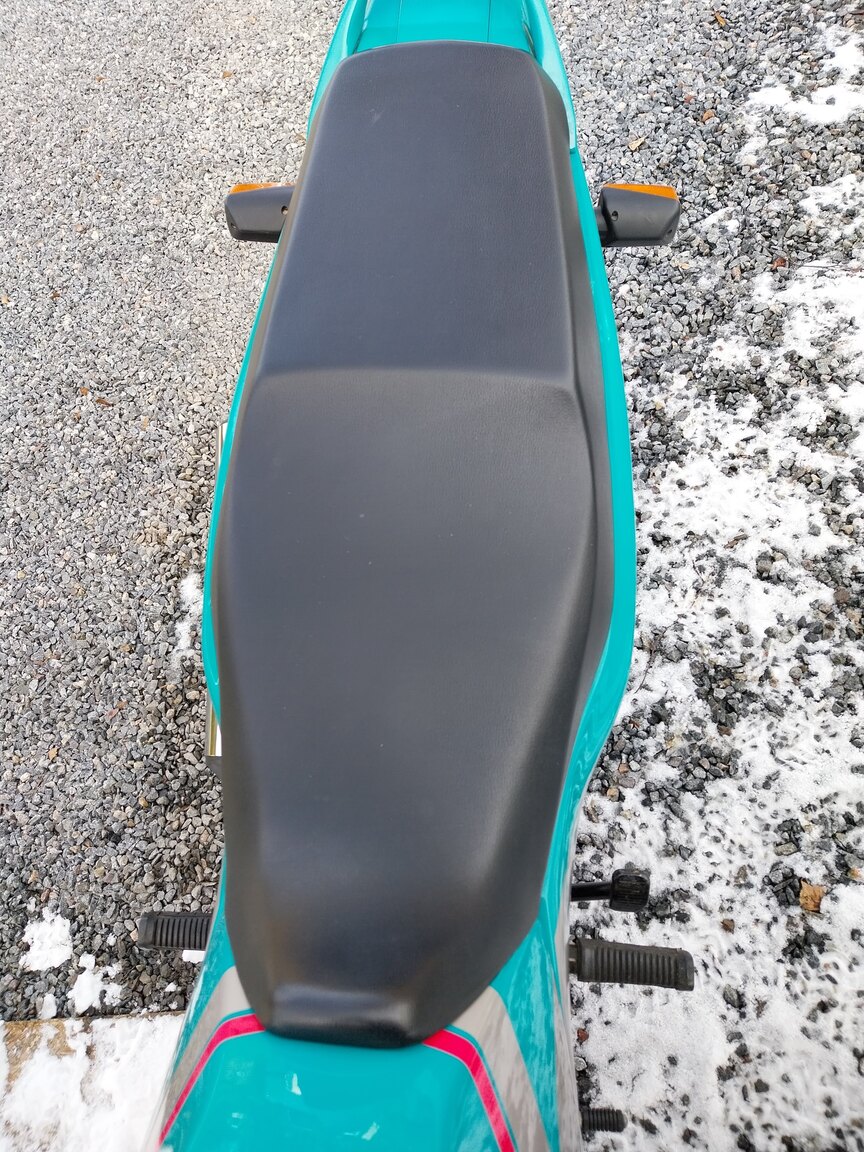 Exteriörbild på 1991 SUZUKI GS500E Sport/Touring