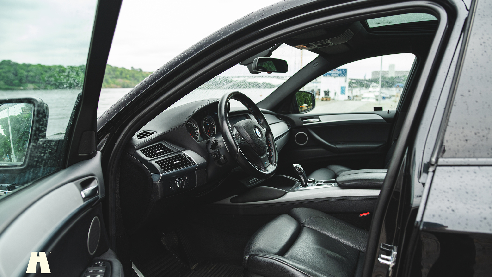 Interiörbild 2010 BMW X6 M Ferrita 555HK (1)