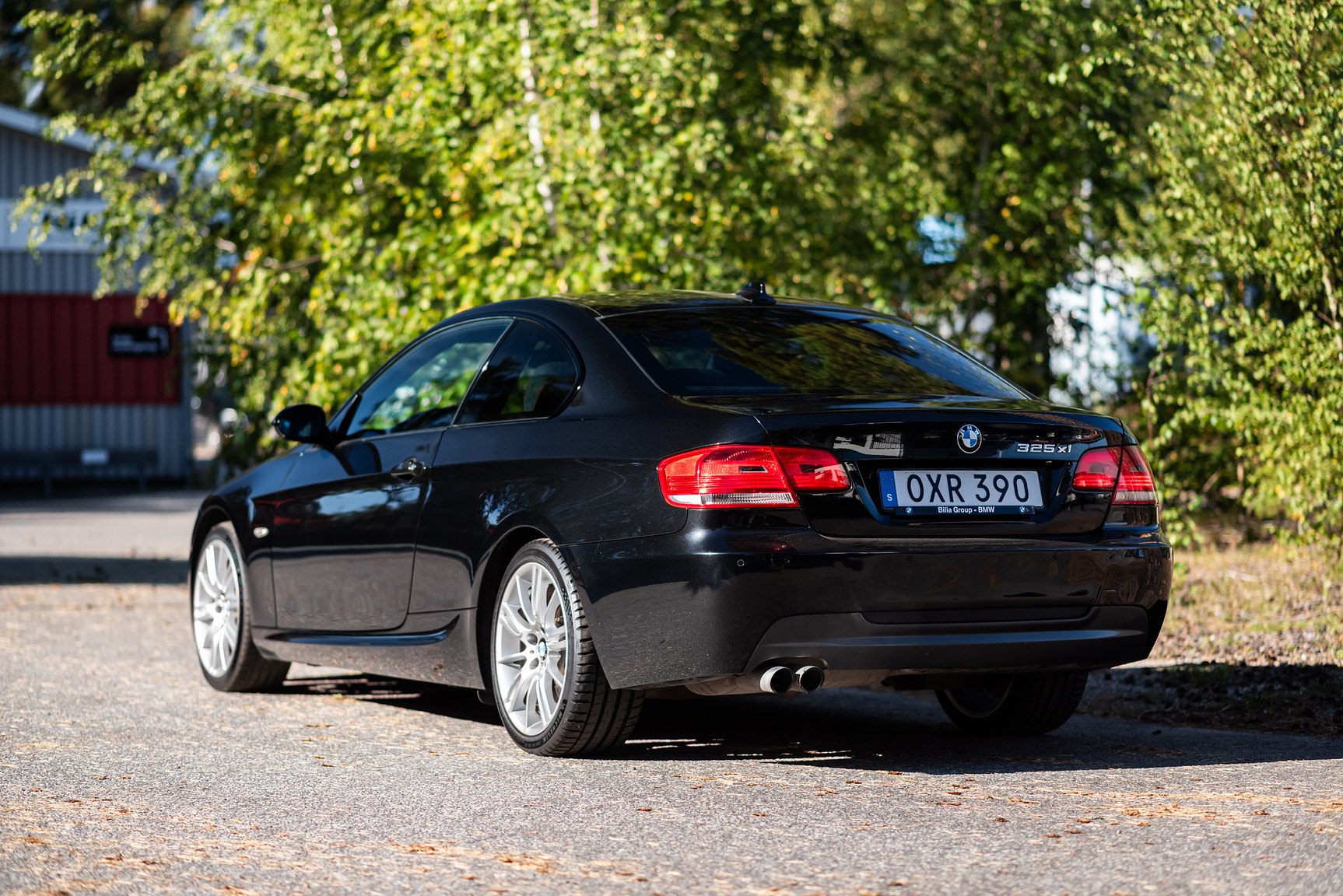 Exterior image of 2009 BMW 325Xi