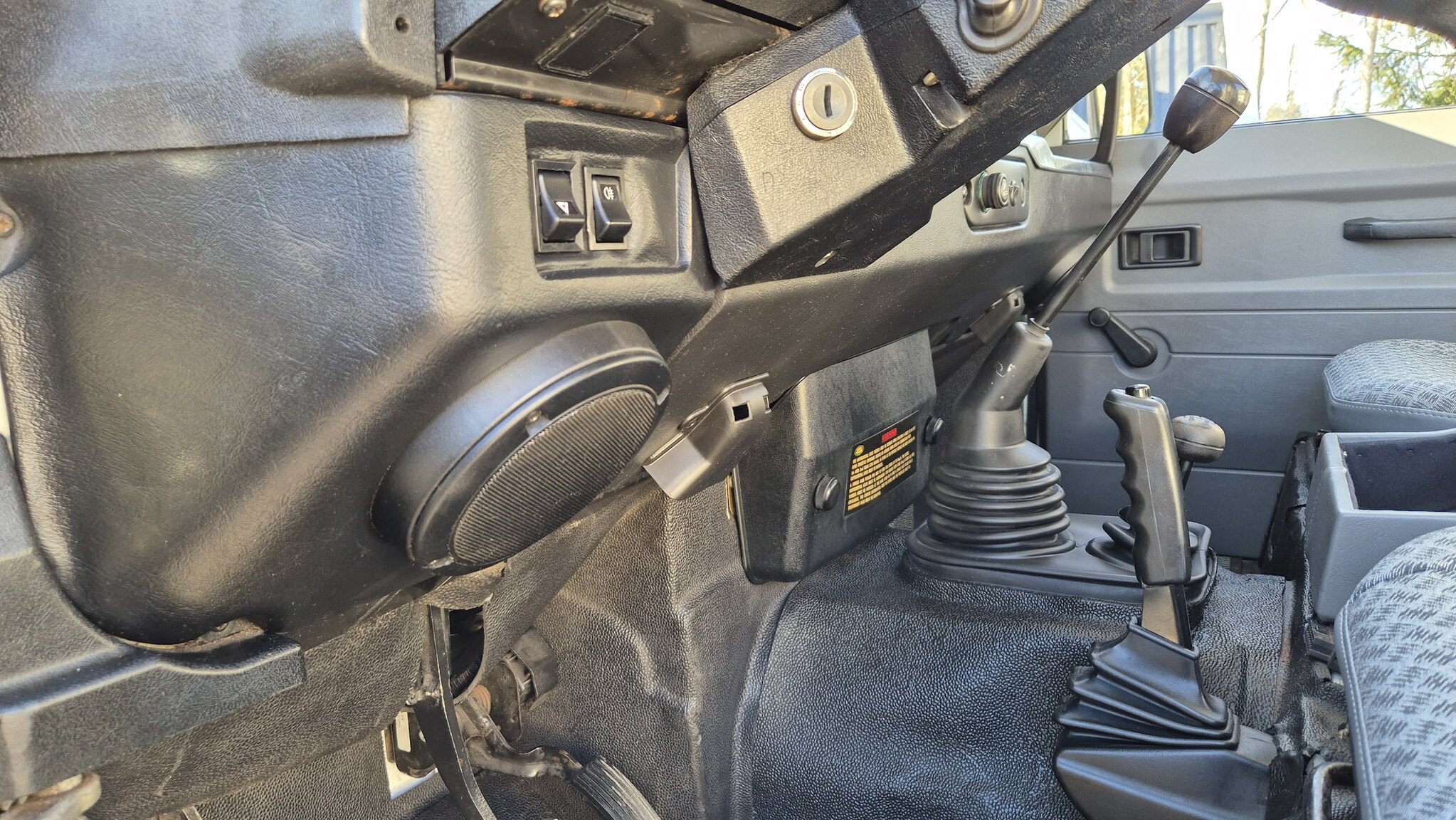 Innenraumfoto von 1999 Land Rover Defender Single Cab Pickup
