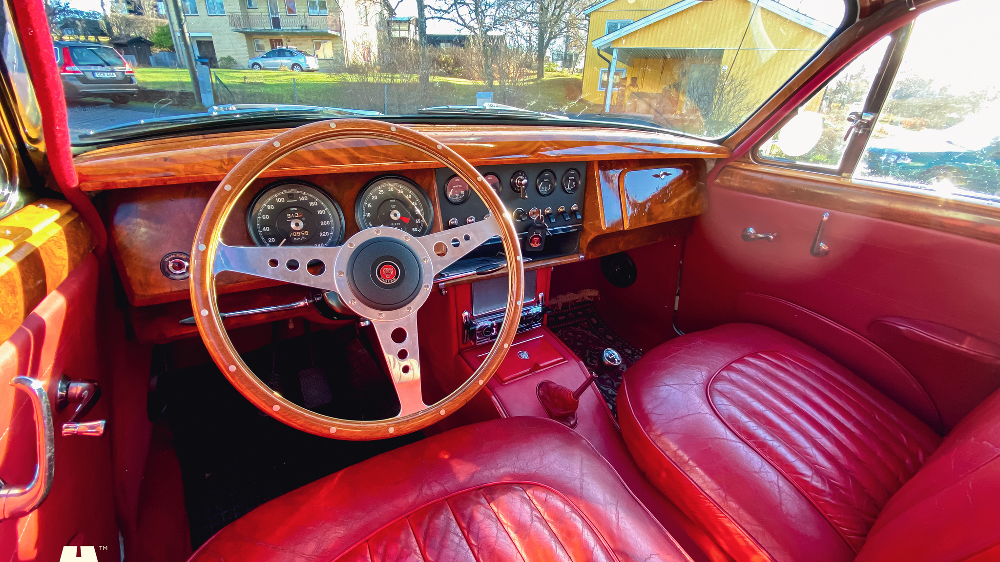 Interiörbild 1961 Jaguar Mark 2
