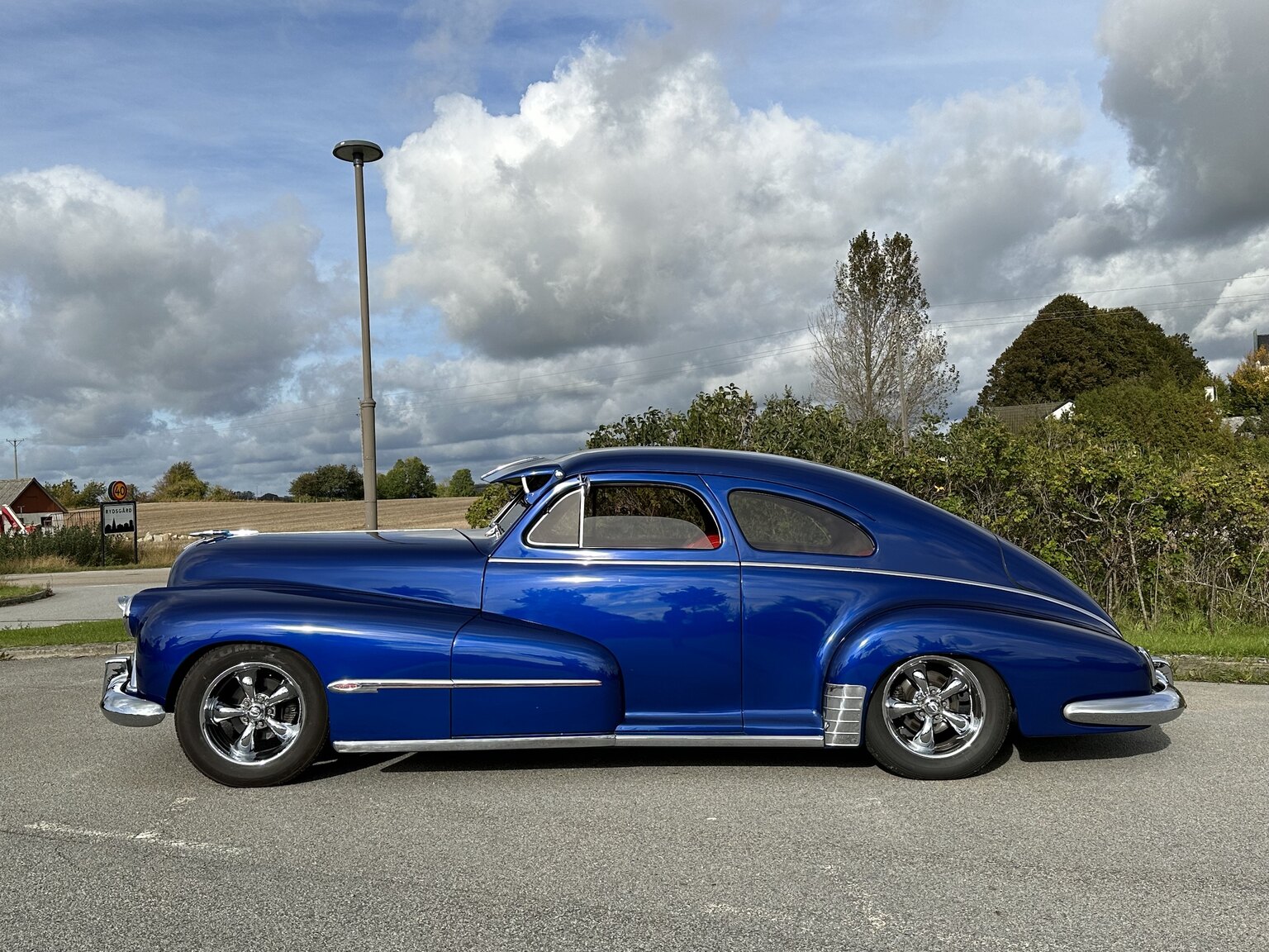 Aussenfoto 1948 Oldsmobile Dynamic 78 Club Sedan (9)