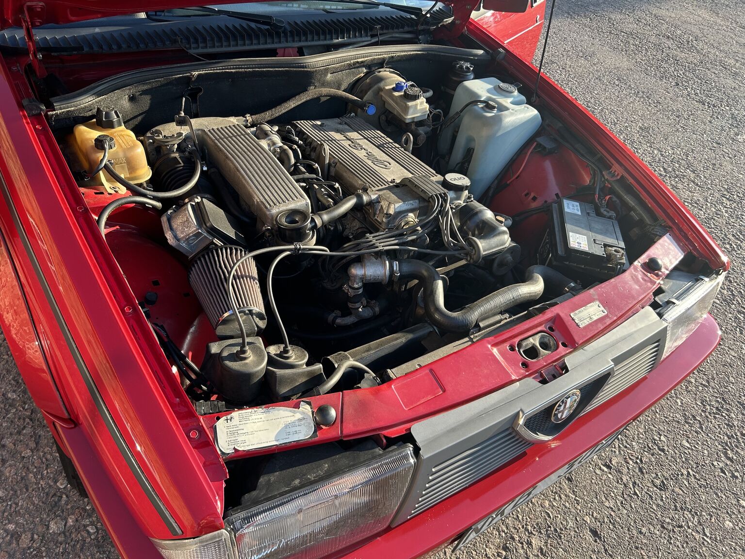 Image of 1988 Alfa Romeo 75 (3) mechanics