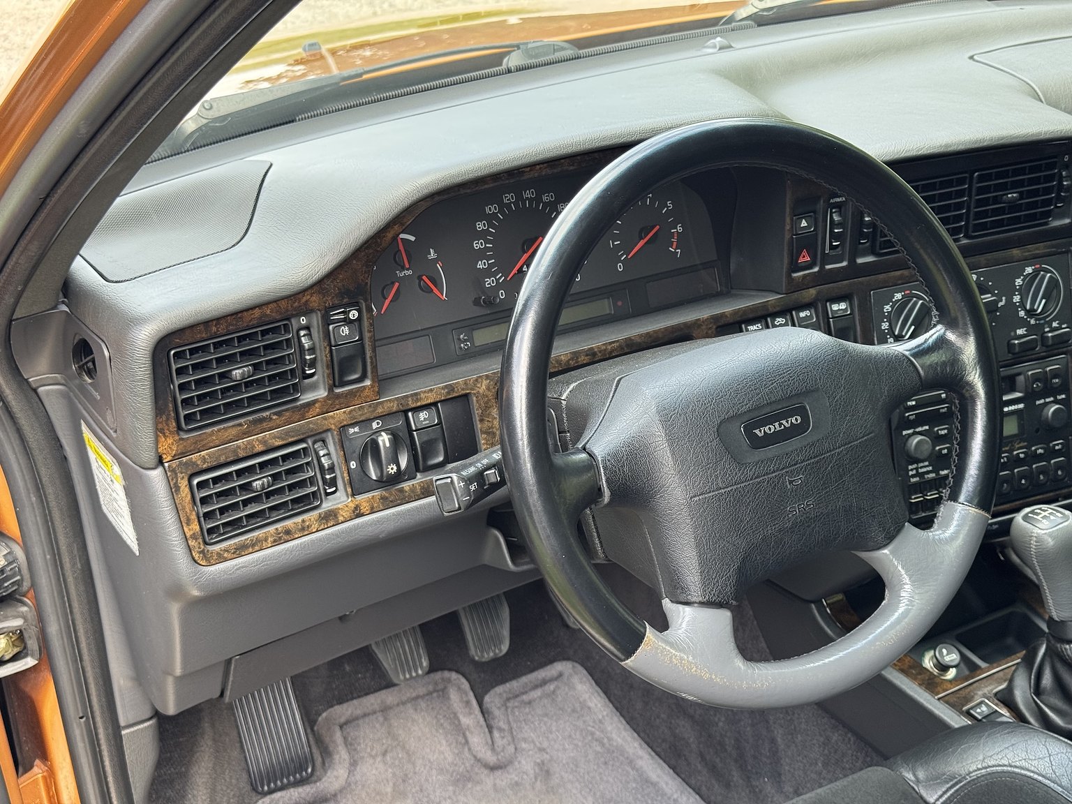 Interior image of 1996 Volvo 850 R