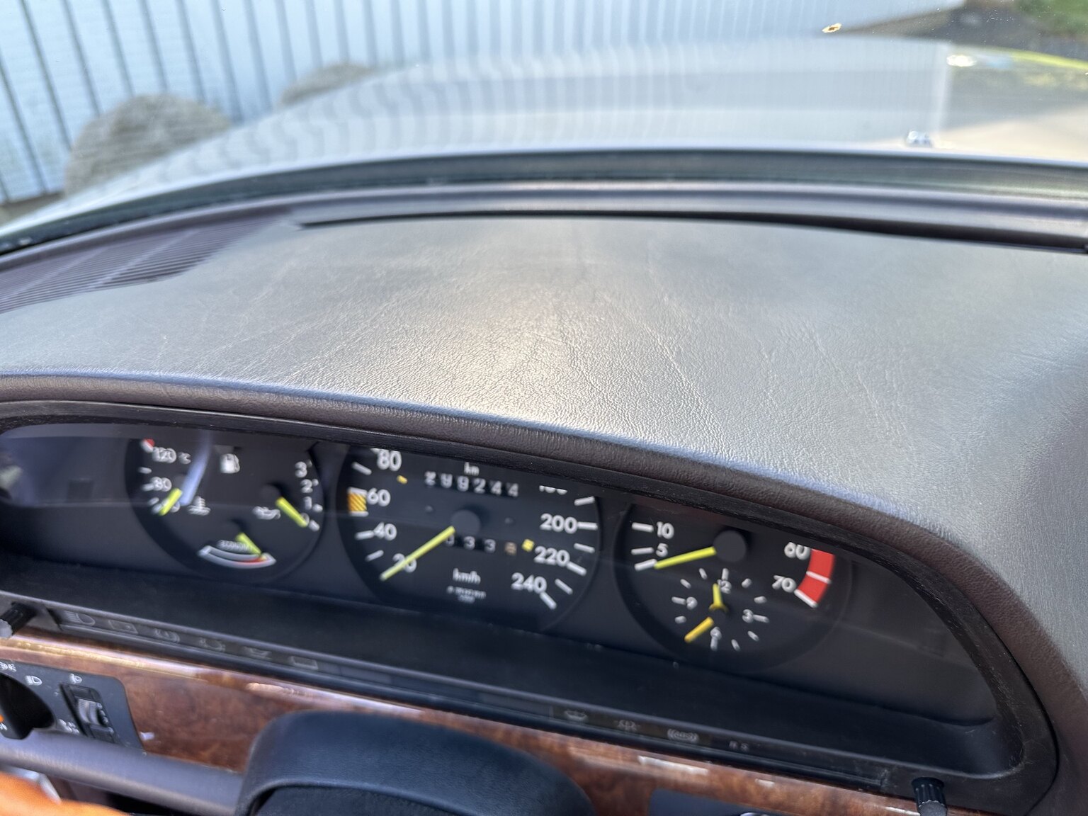 Interiörbild 1986 Mercedes-Benz 500 SEC (28)