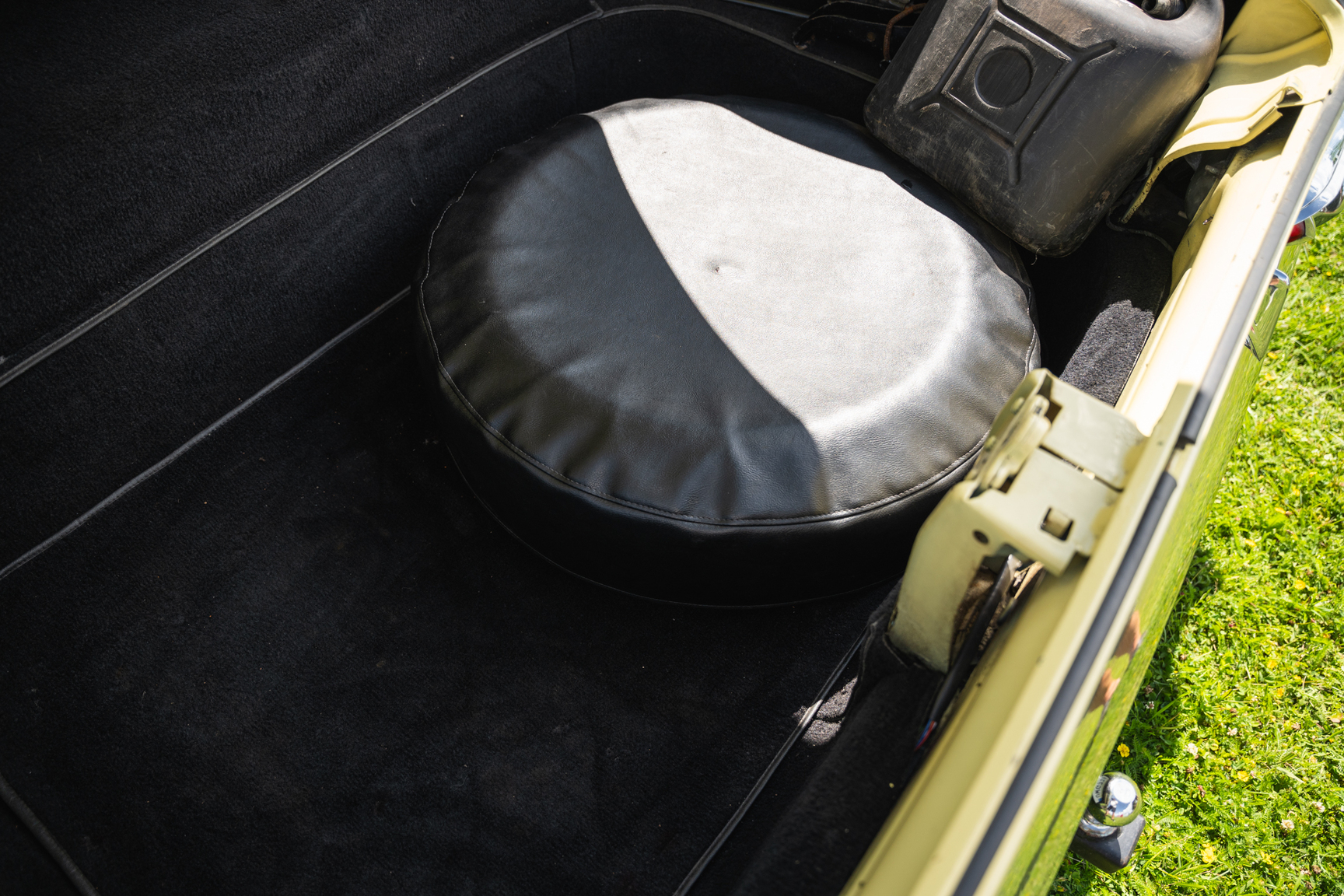 Innenraumfoto von 1961 Buick Electra 225 cab