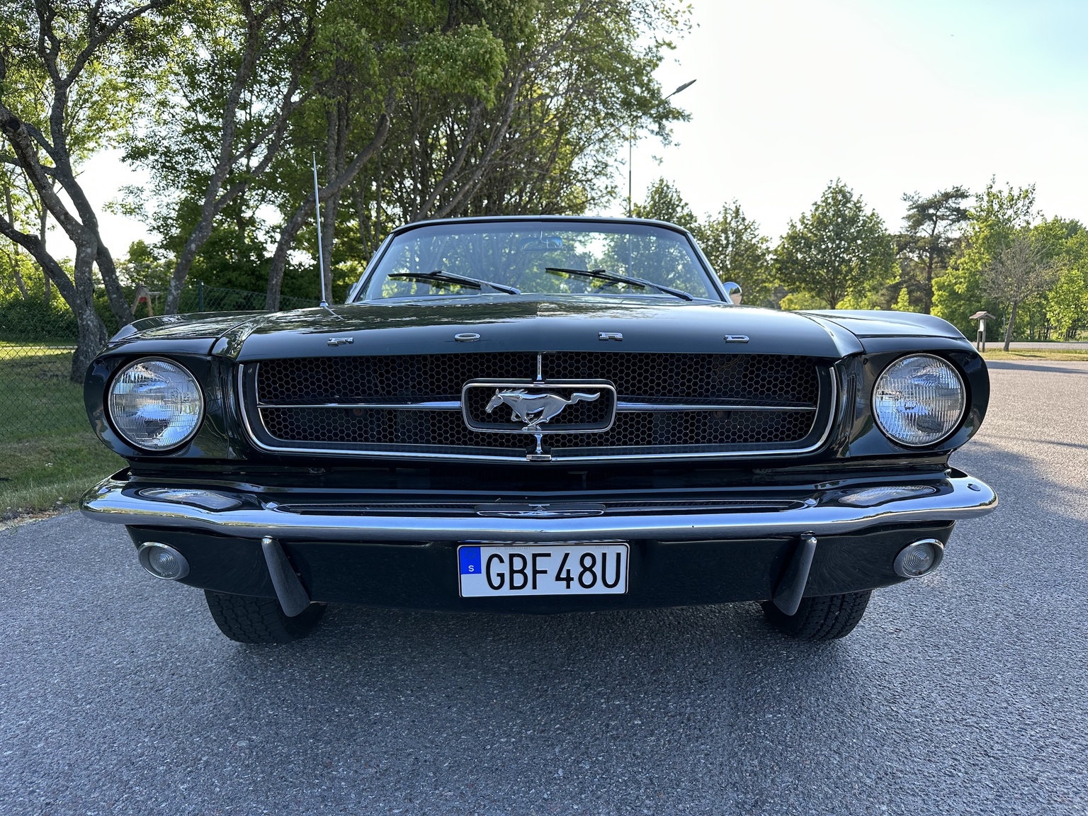 Exteriörbild på 1965 Ford Mustang 289 Cabriolet