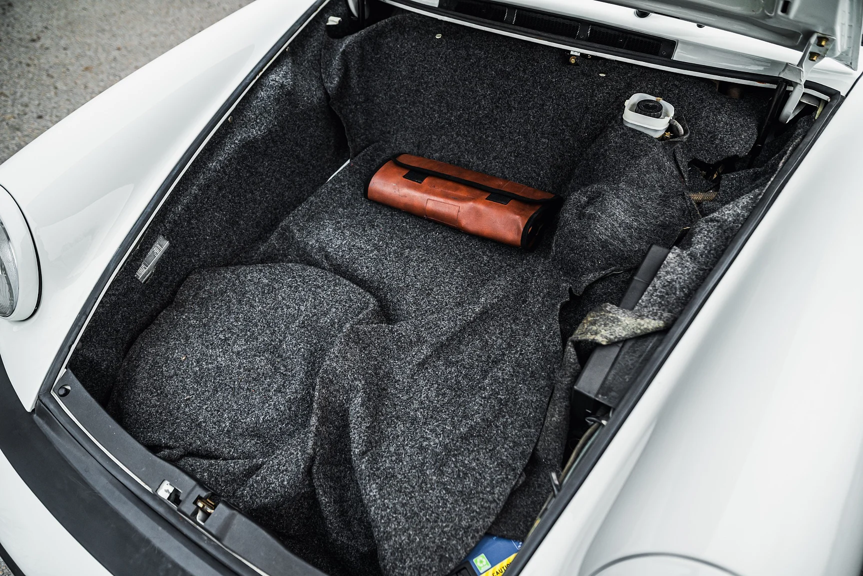 Innenraumfoto von 1983 Porsche 911 SC (63)