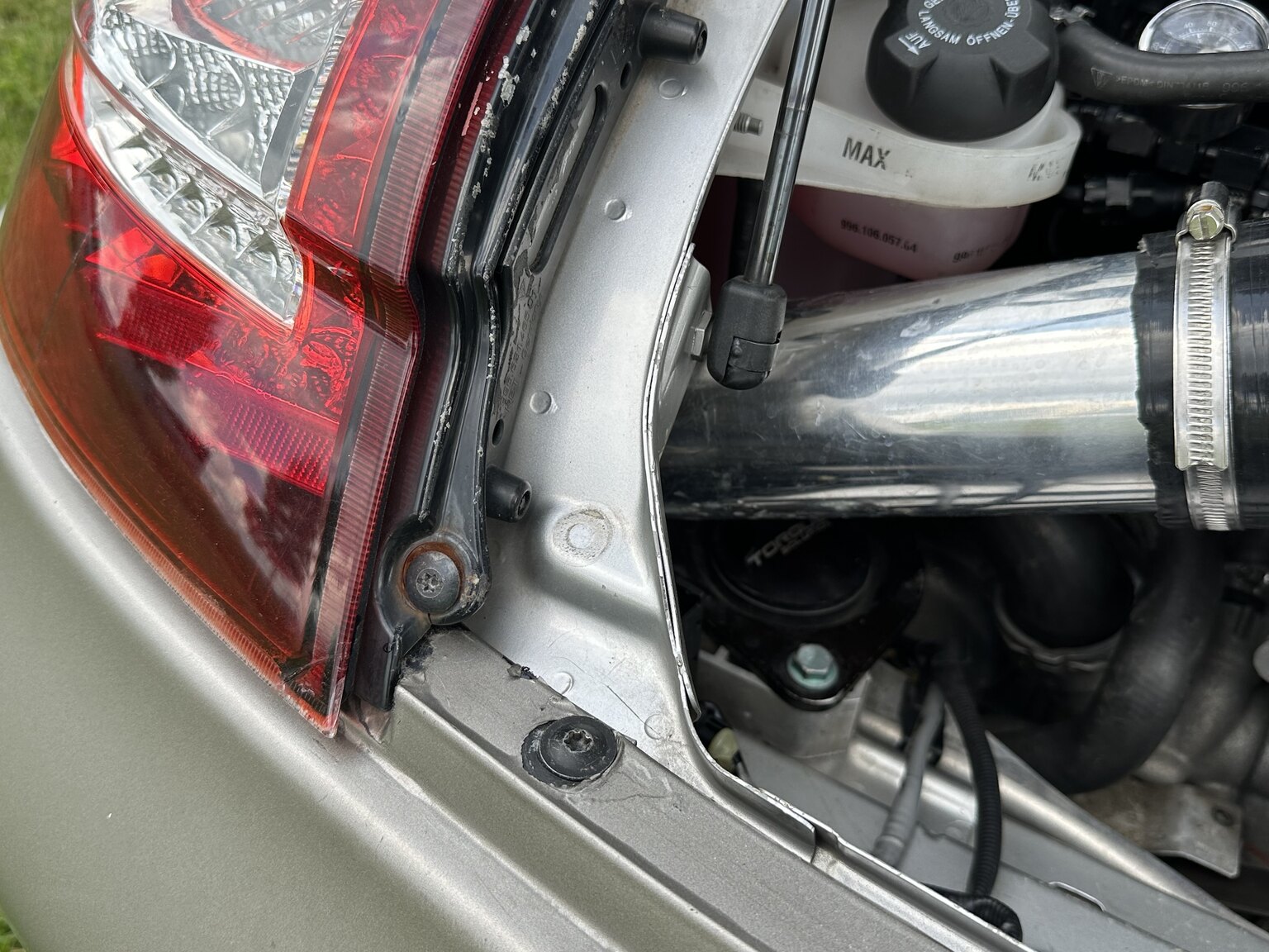 Image of 2002 Porsche 996 Turbo mechanics