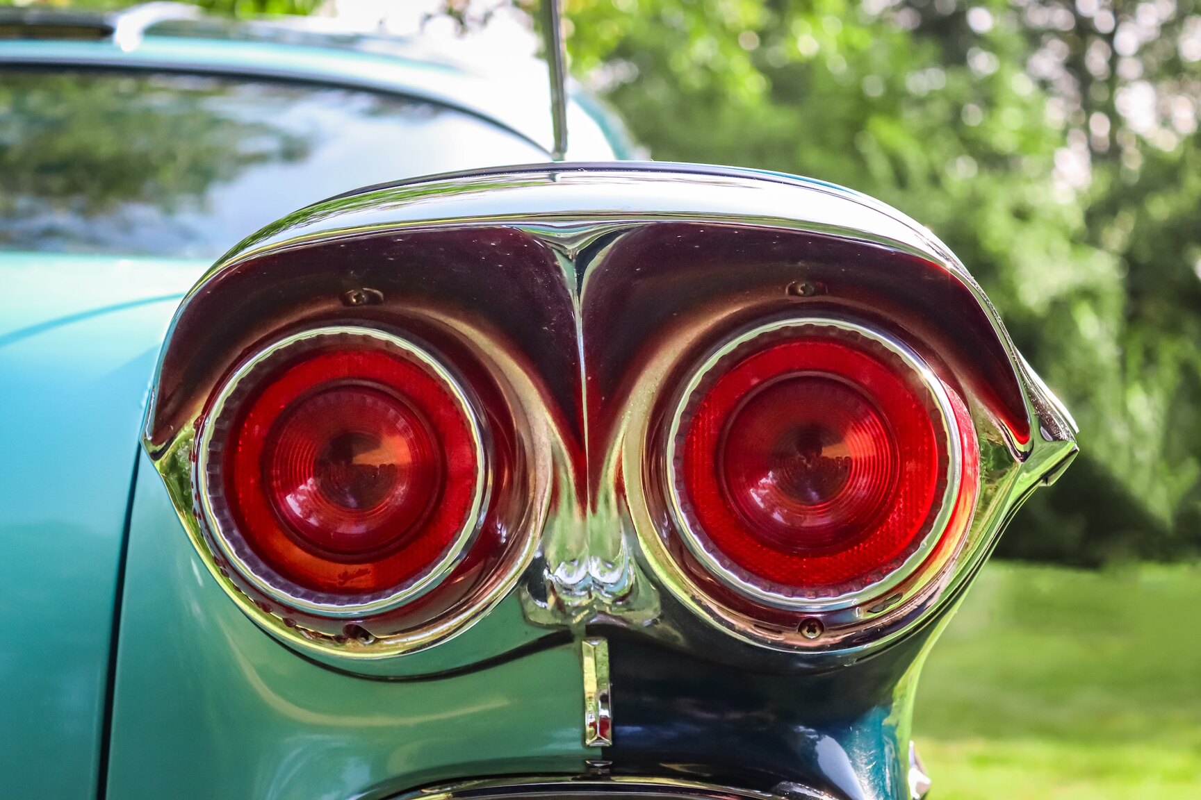 Exterior image of 1958 Pontiac Bonneville
