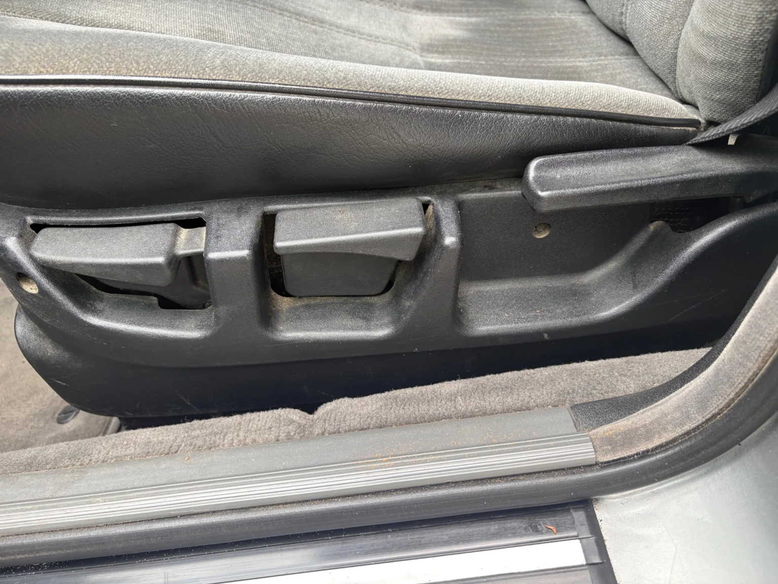 Innenraumfoto von 1988 BMW 730iA (48)