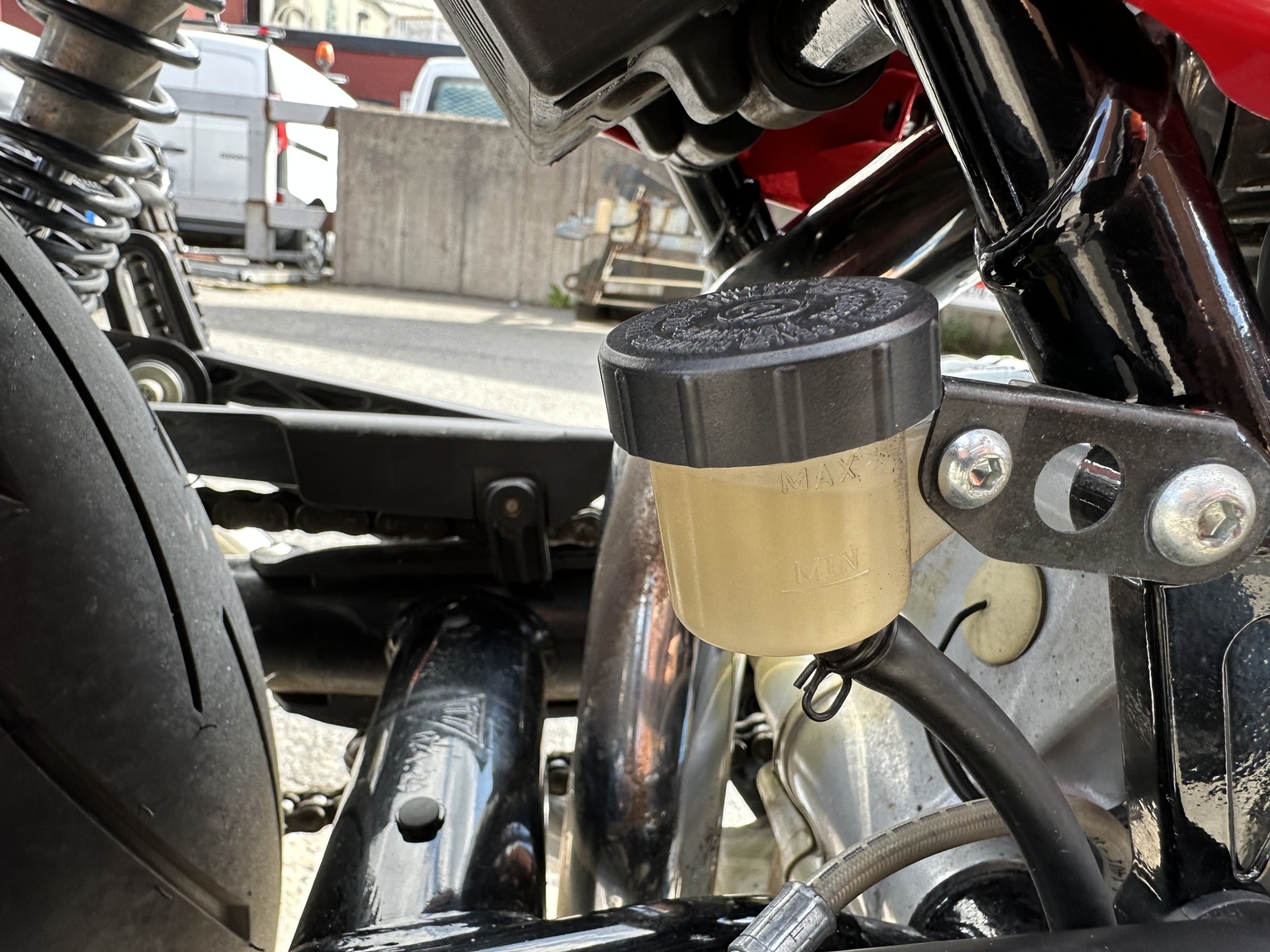 Aussenfoto 2006 Ducati 1000 GT (73)