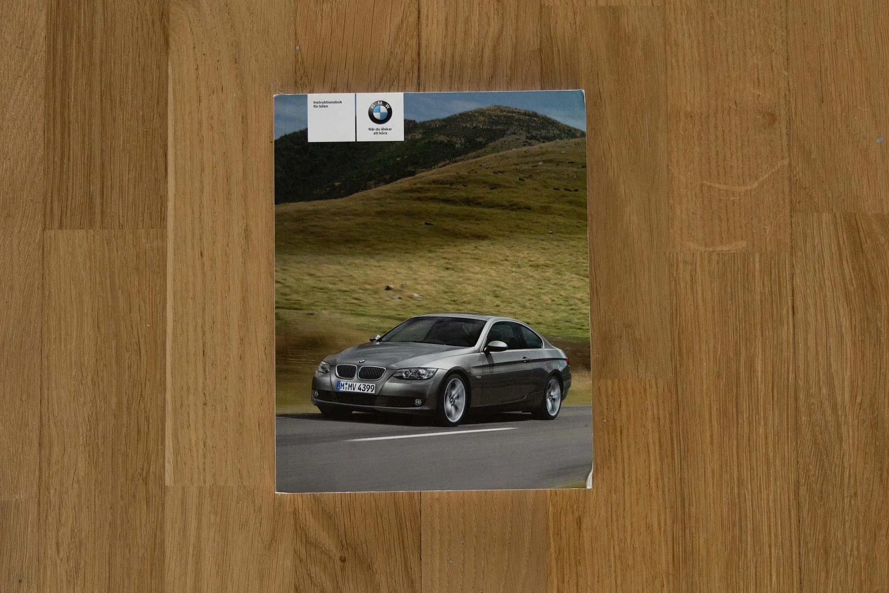 Dokumentation för 2007 BMW 335i Coupé (2)