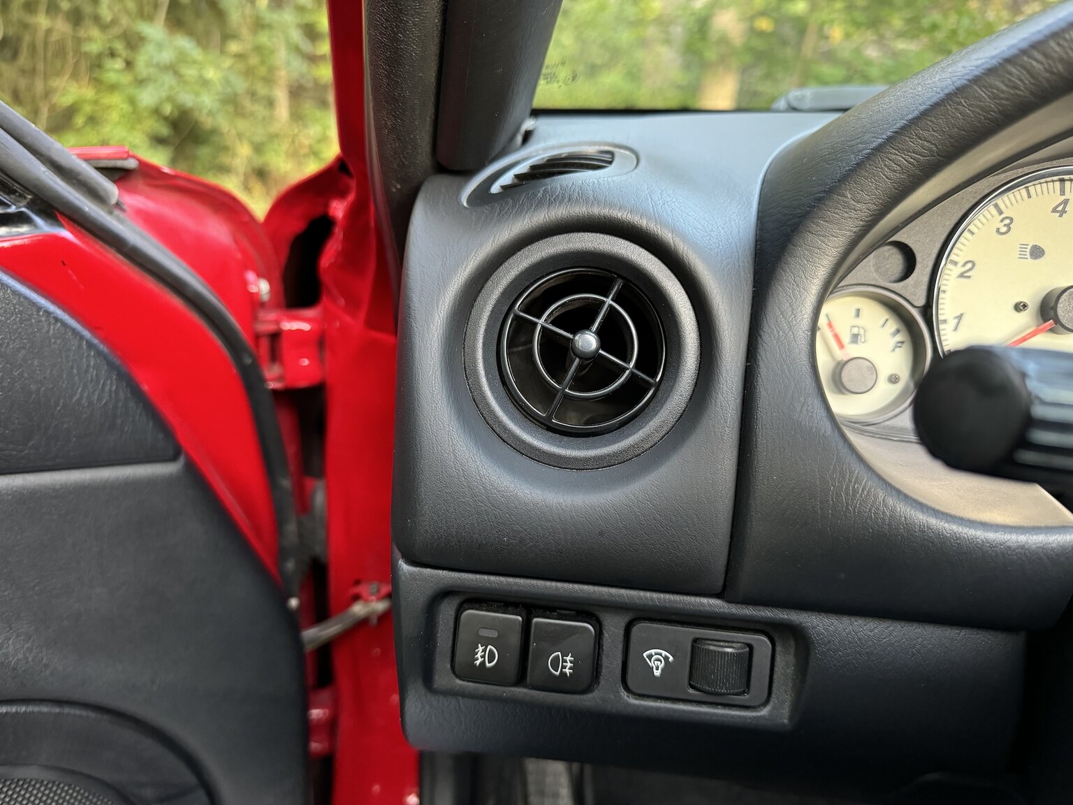Interior image of 2004 Mazda MX-5