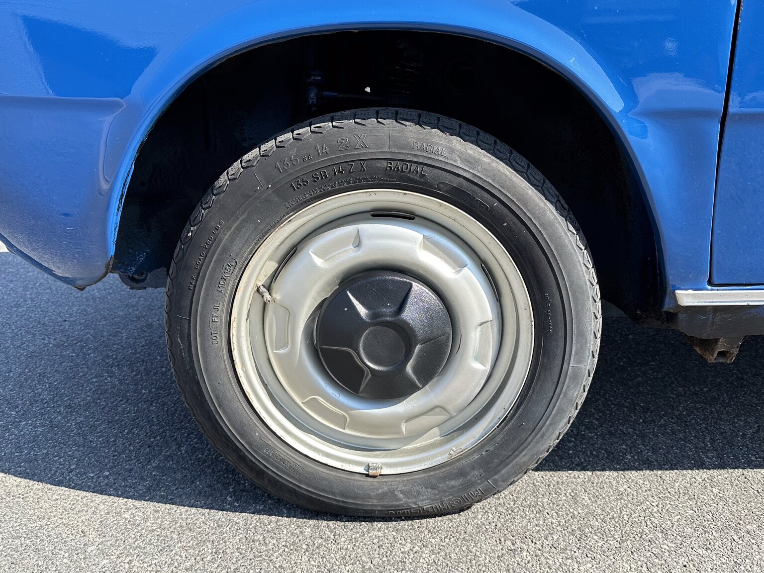 Exterior image of 1974 DAF 66 Sedan 1.1
