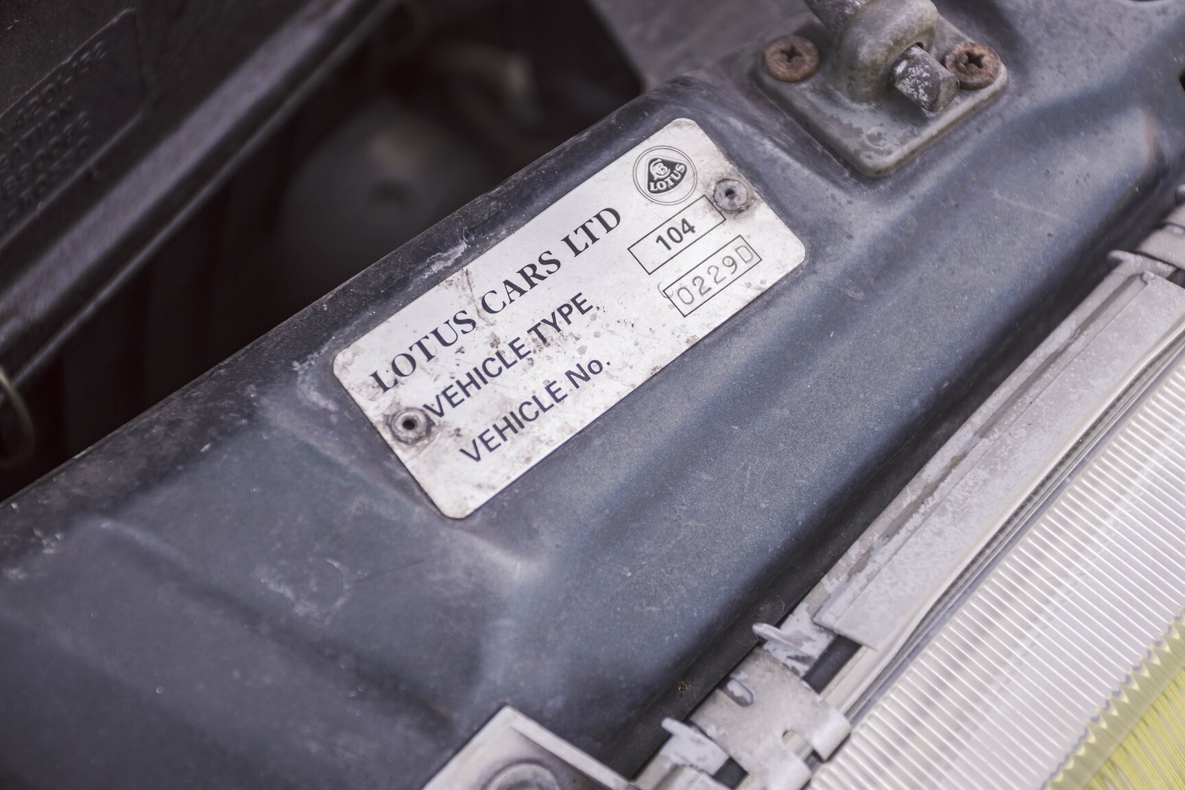 Image of 1991 Lotus Omega mechanics