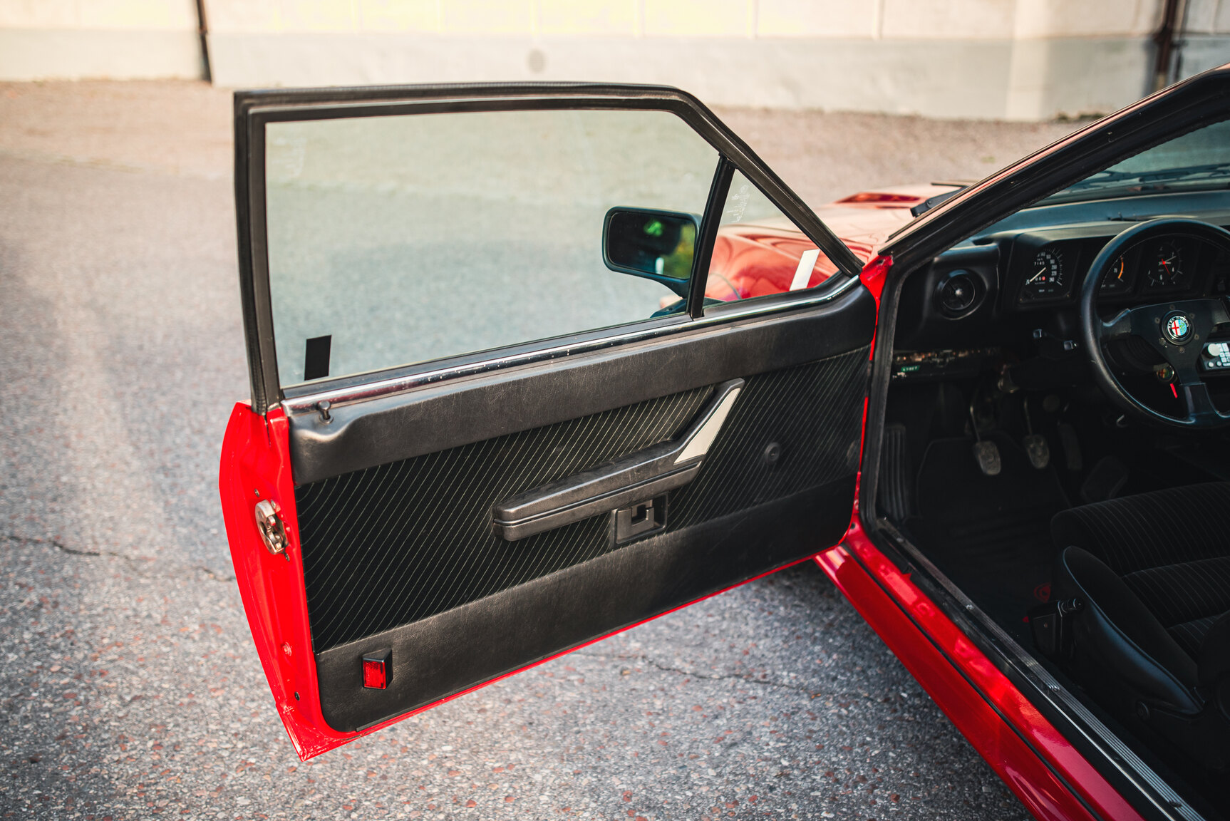 Innenraumfoto von 1984 Alfa Romeo GTV 6 2.5
