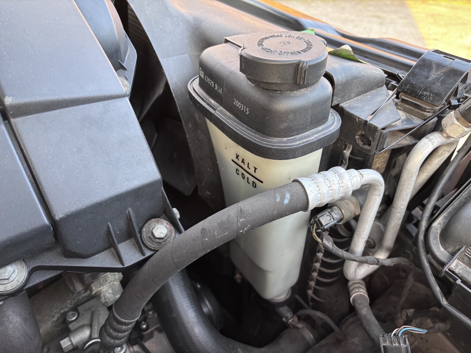 Image of 1996 BMW 728iA mechanics