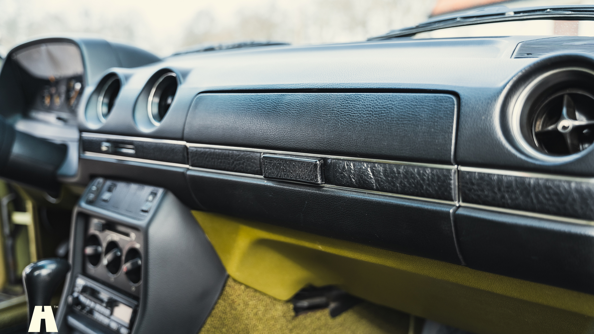 Interior image of 1979 Mercedes Benz 230