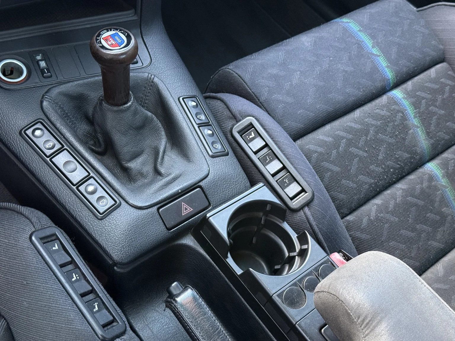 Interior image of 1993 ALPINA B6 2.8 (11)