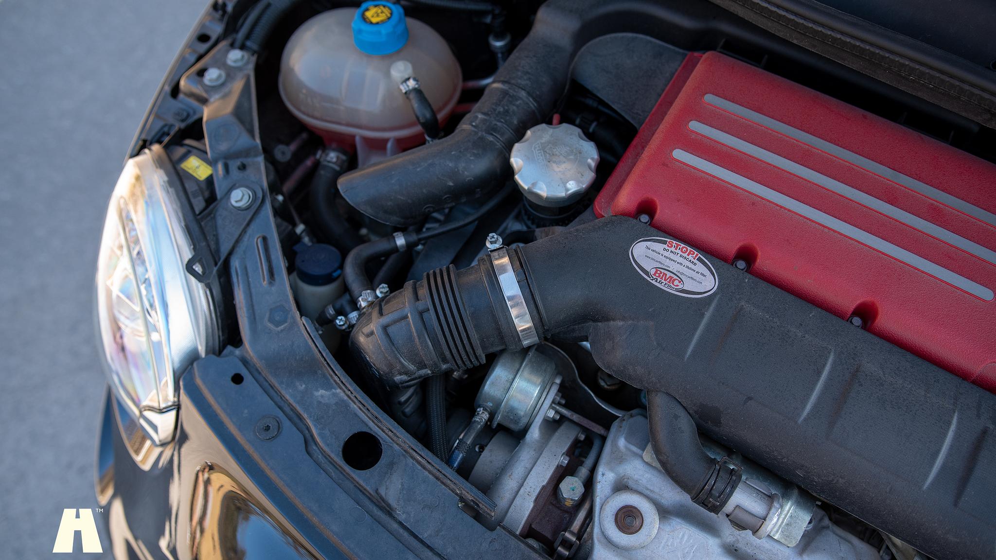 Image of 2016 Abarth 595 Competizione mechanics (9)