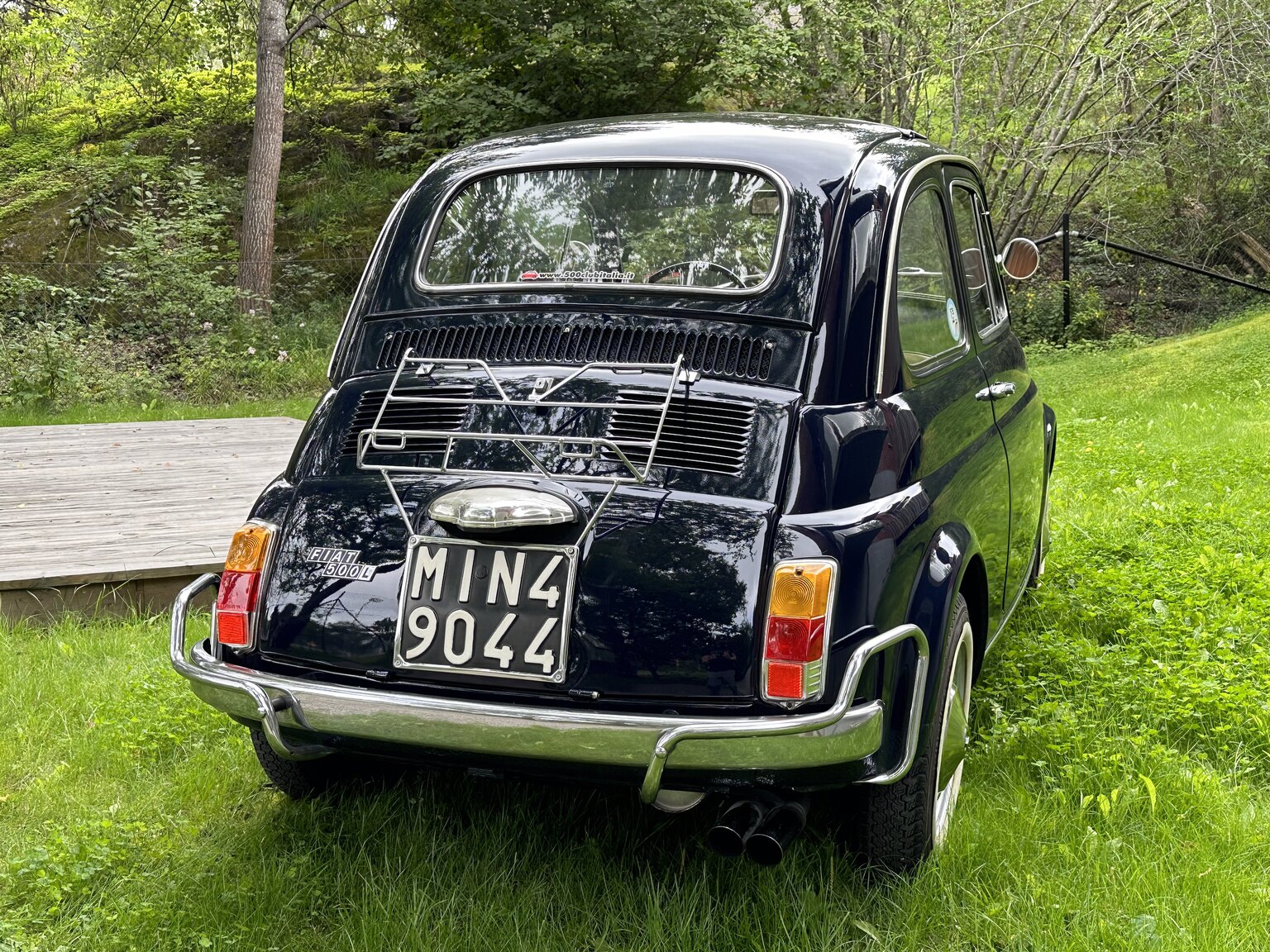 Exterior image of 1971 Fiat 500 L (2)