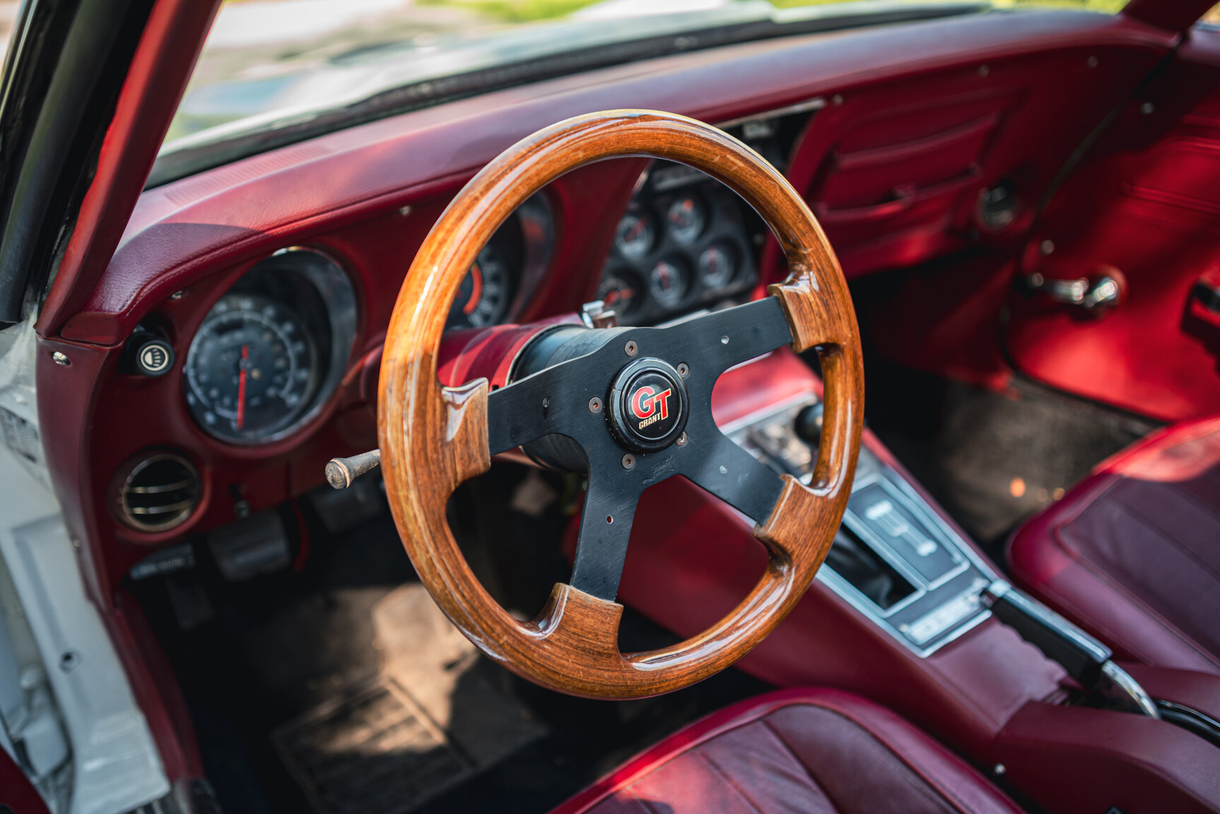 Interior image of 1975 Chevrolet Corvette Stingray (11)