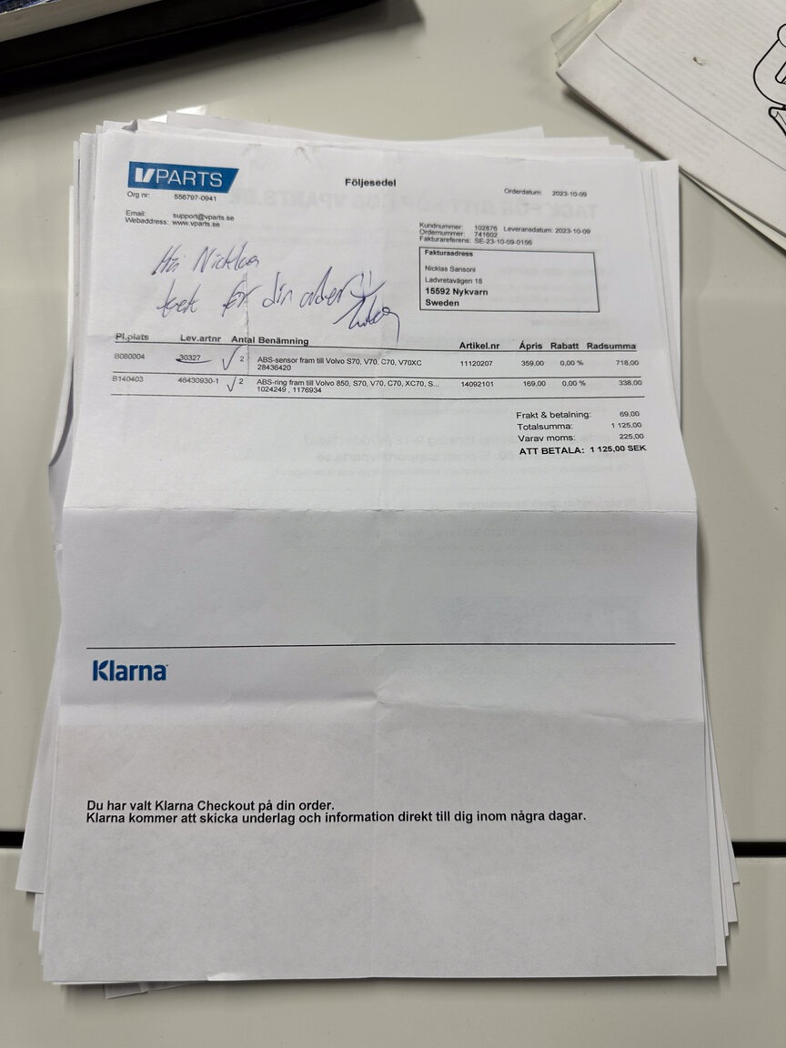 Documentation for 2000 Volvo V70 XC