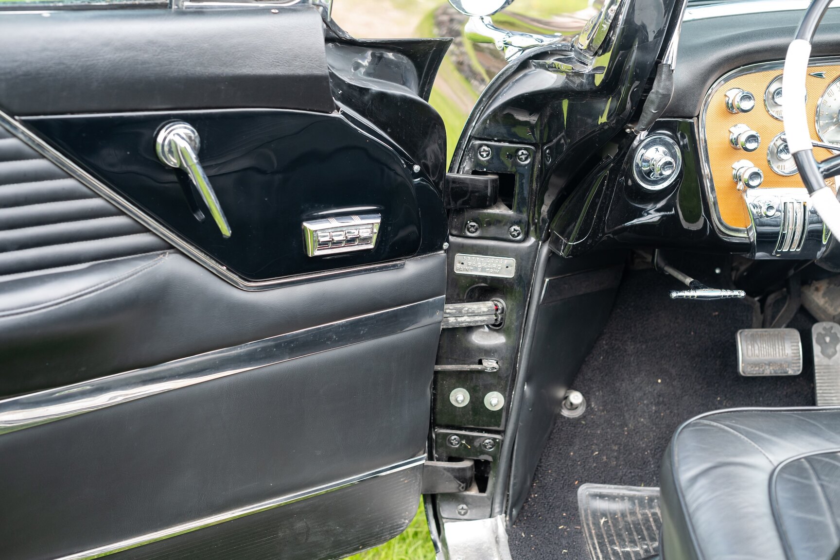 Interior image of 1955 Packard Caribbean Cabriolet  (14)