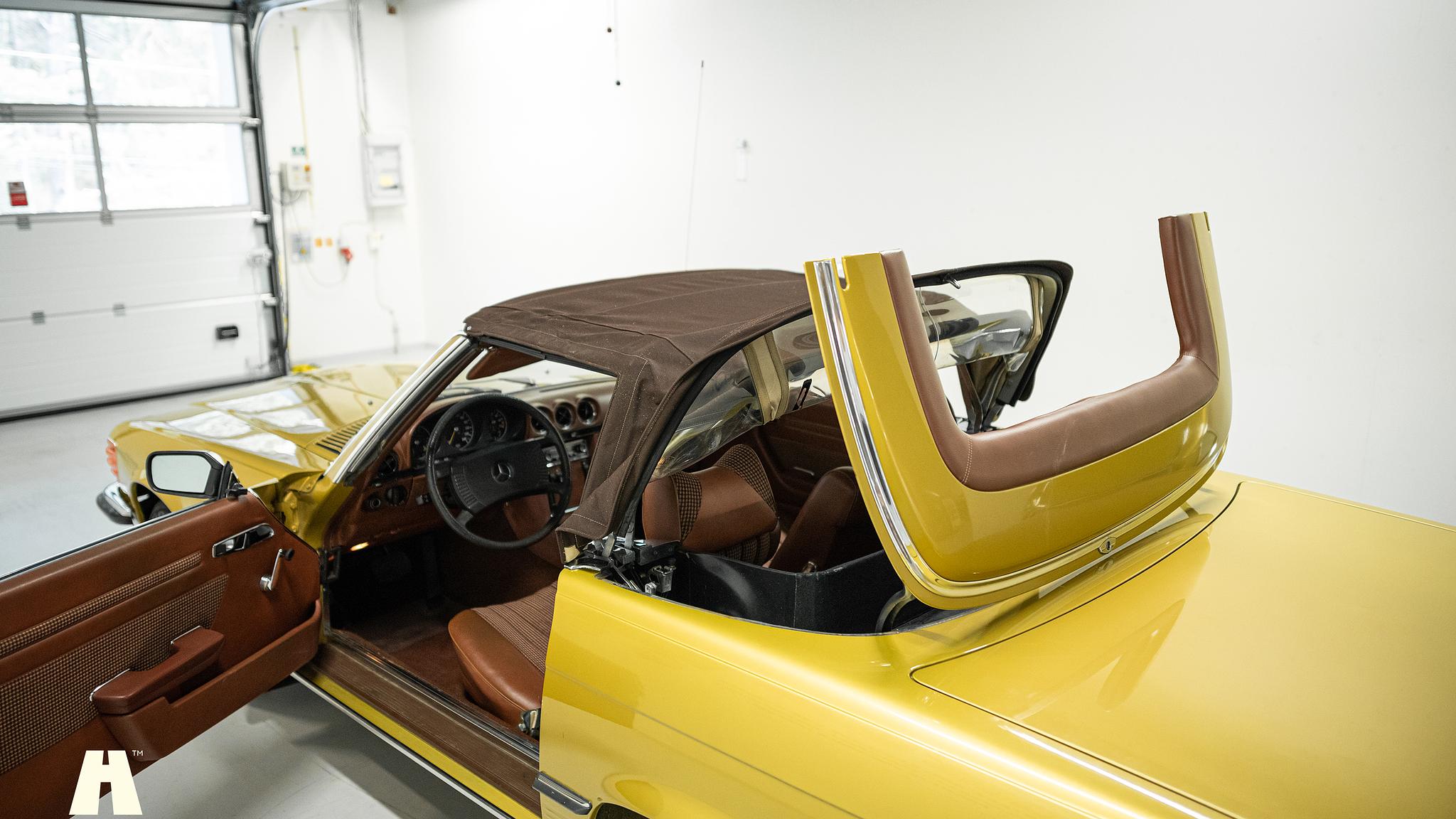 Exterior image of 1975 Mercedes SL 350