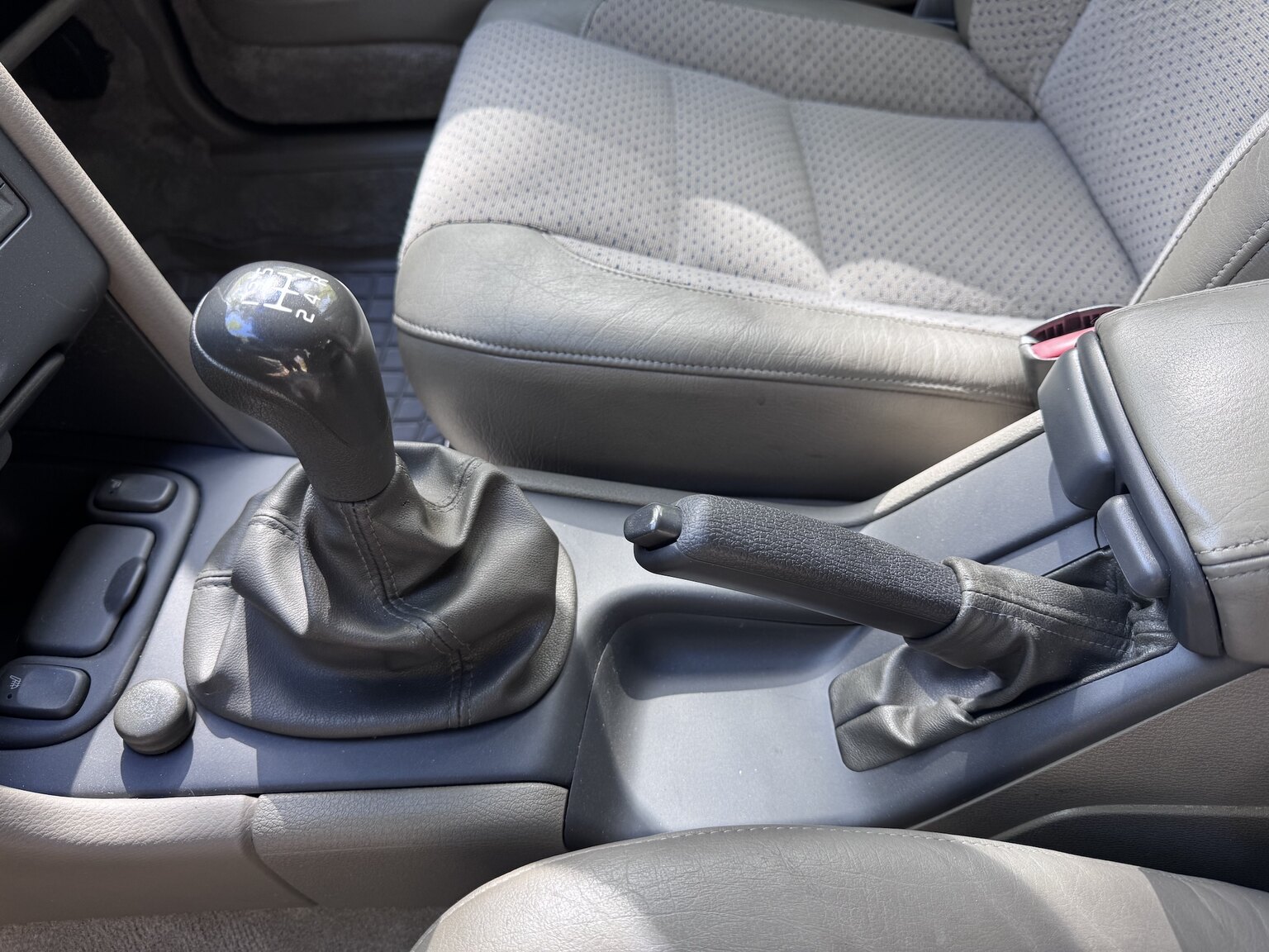 Interior image of 1999 Volvo V70 2.5