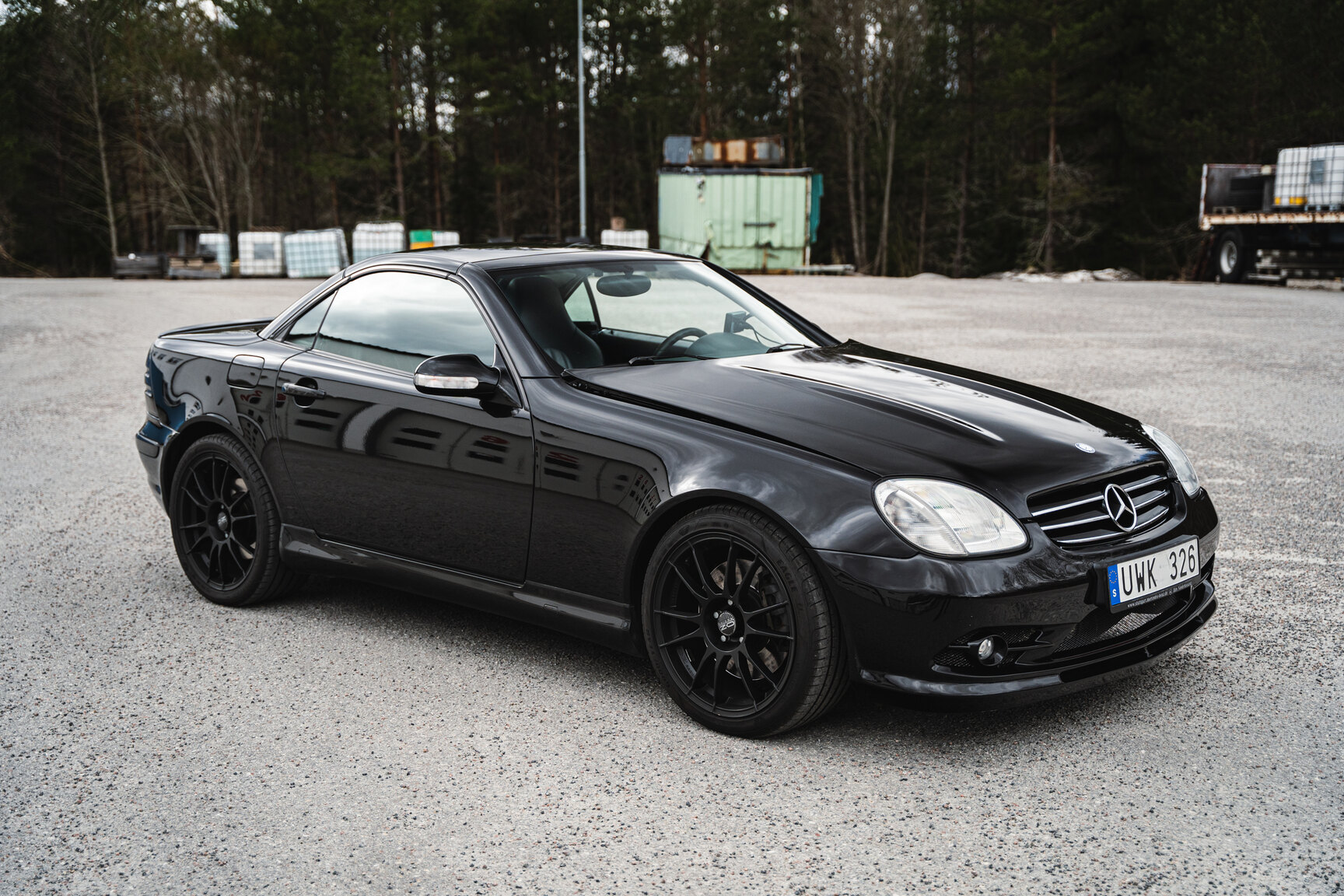 Exteriörbild på 2001 Mercedes-Benz SLK 32 AMG