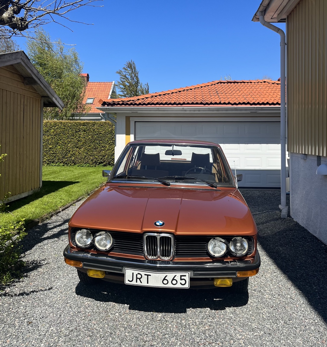 Exteriörbild på 1977 BMW 518