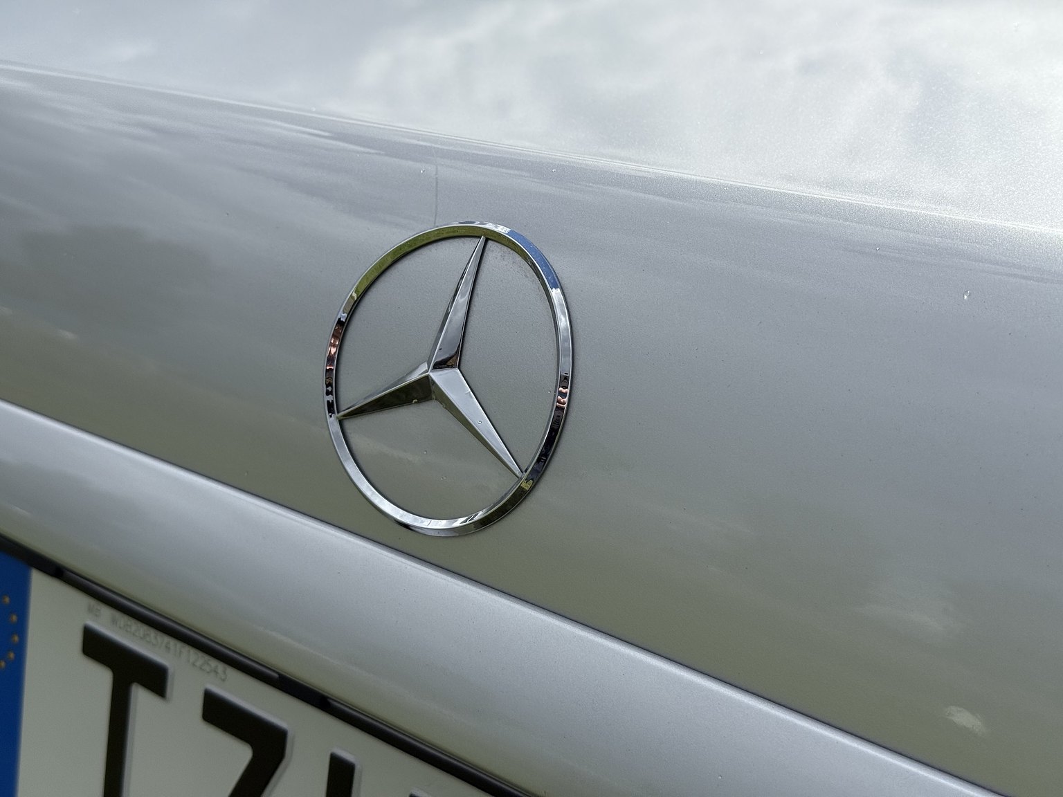 Exterior image of 2000 Mercedes-Benz CLK 55 AMG Coupé