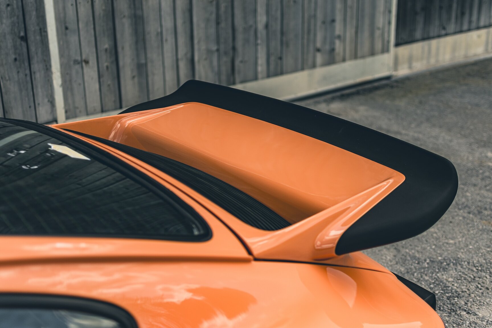 Exteriörbild på Porsche 911 Carrera (21)