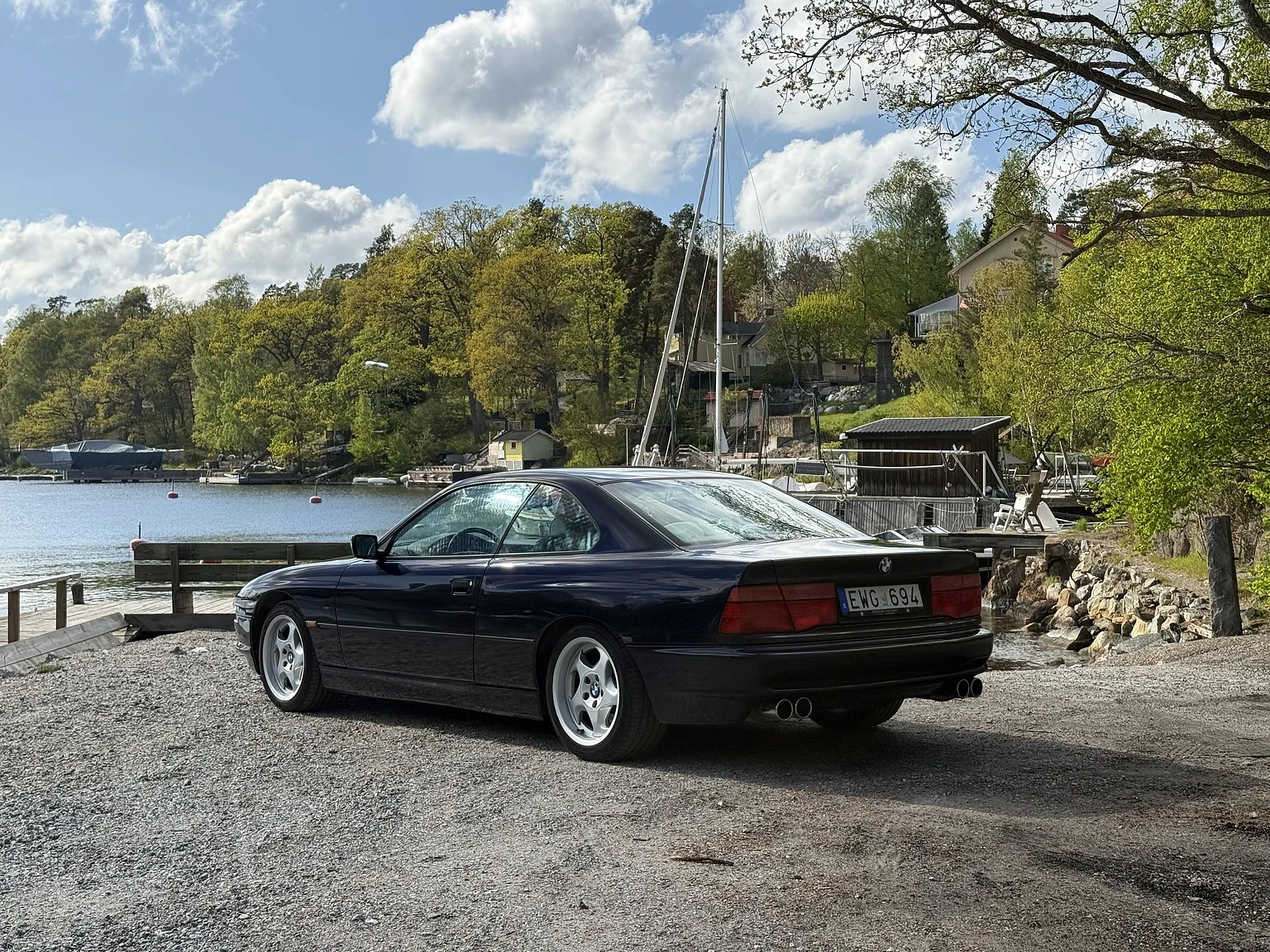 Exterior image of 1994 BMW 840Ci (19)