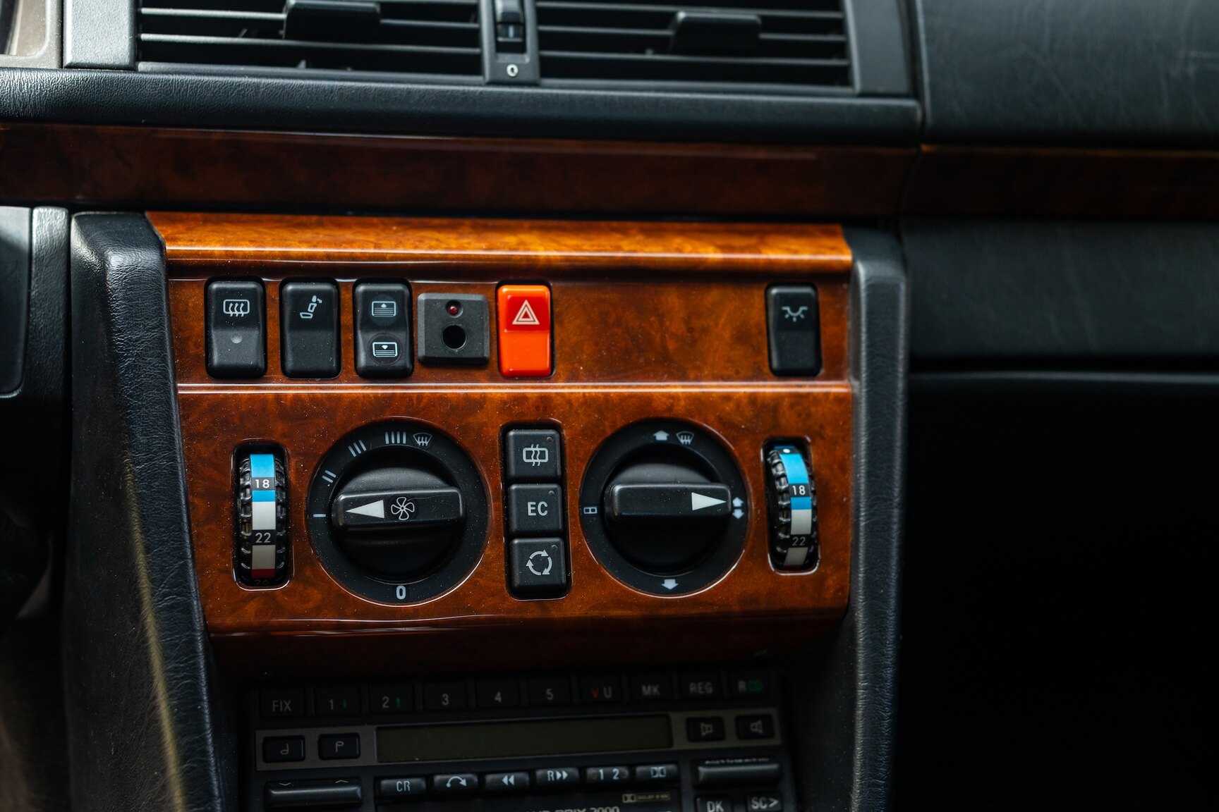 Interior image of 1993 Mercedes-Benz 400 E