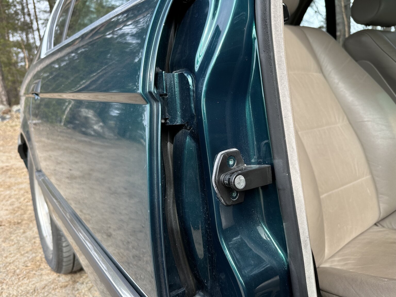 Interior image of 1992 BMW 740iA