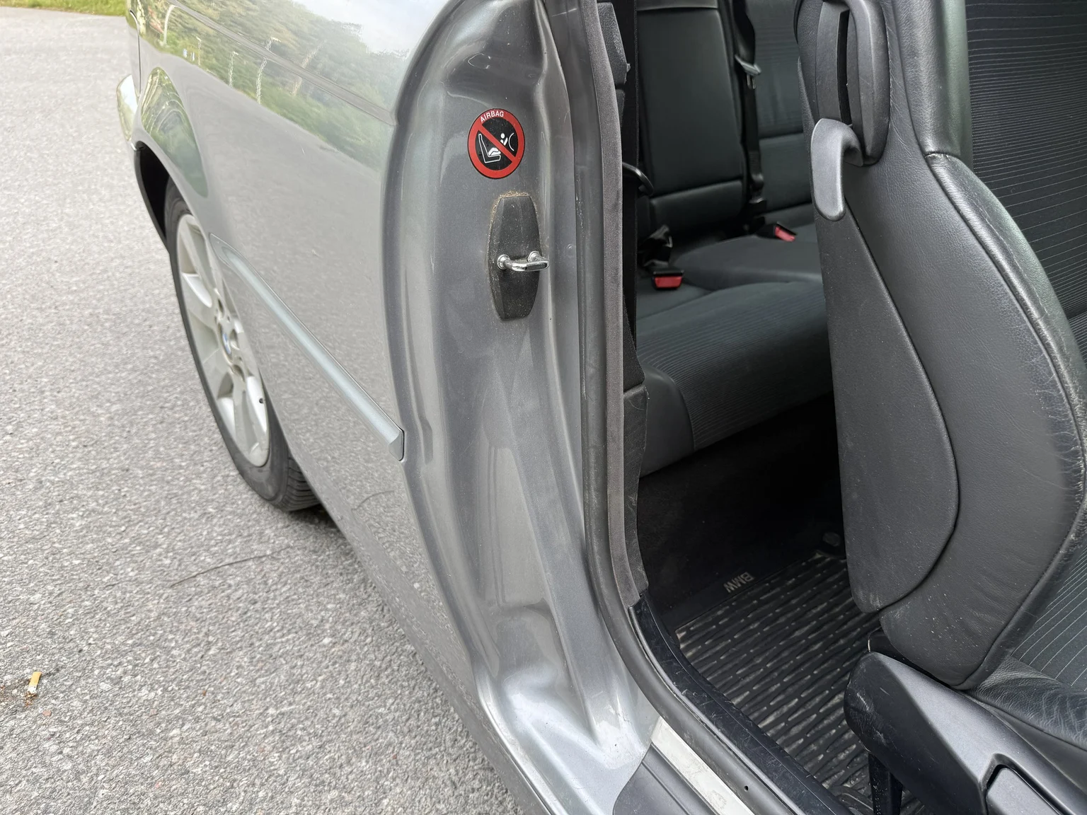 Innenraumfoto von 2005 BMW 320Ci (43)