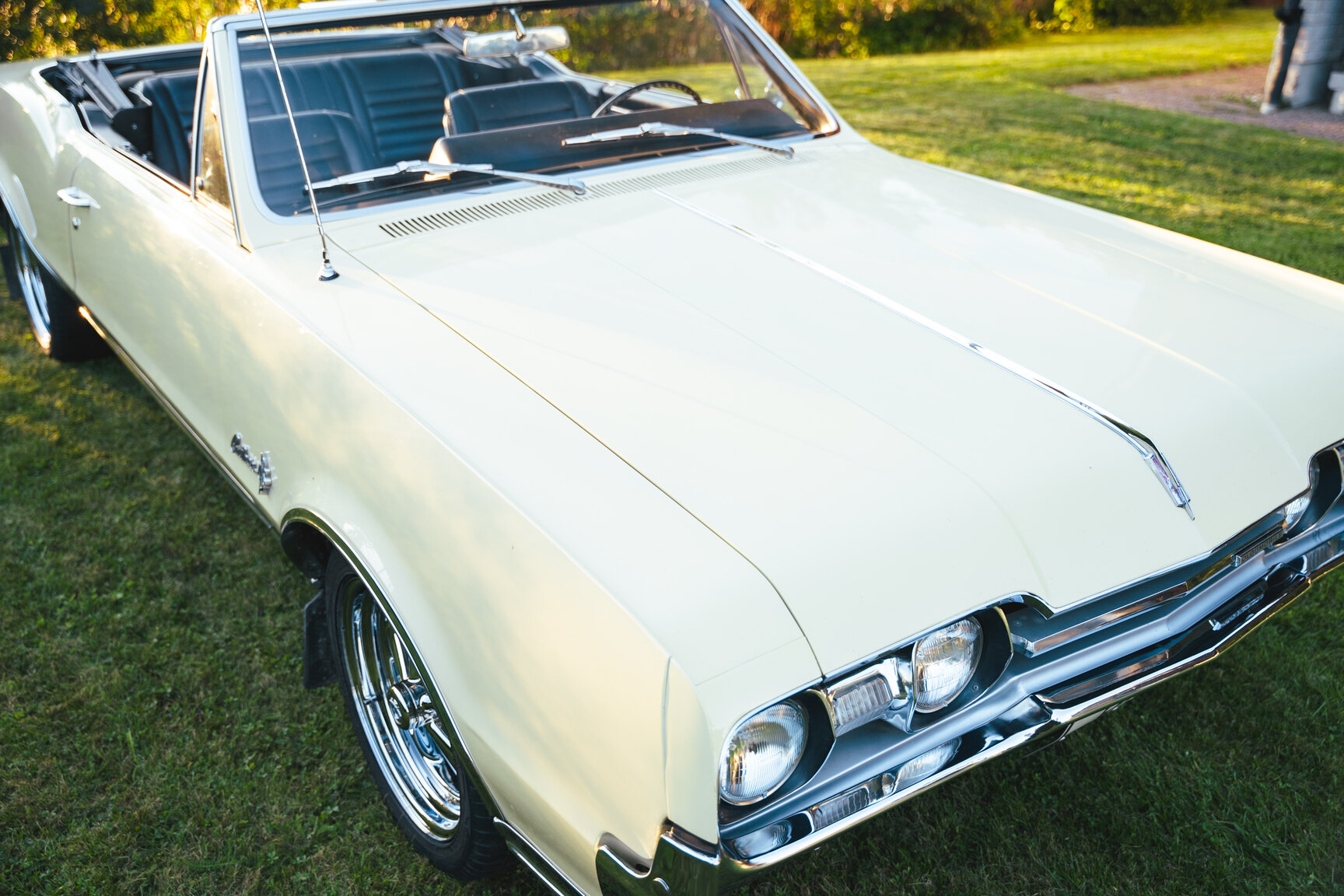 Exteriörbild på 1967 Oldsmobile Cutlass Supreme Cabriolet